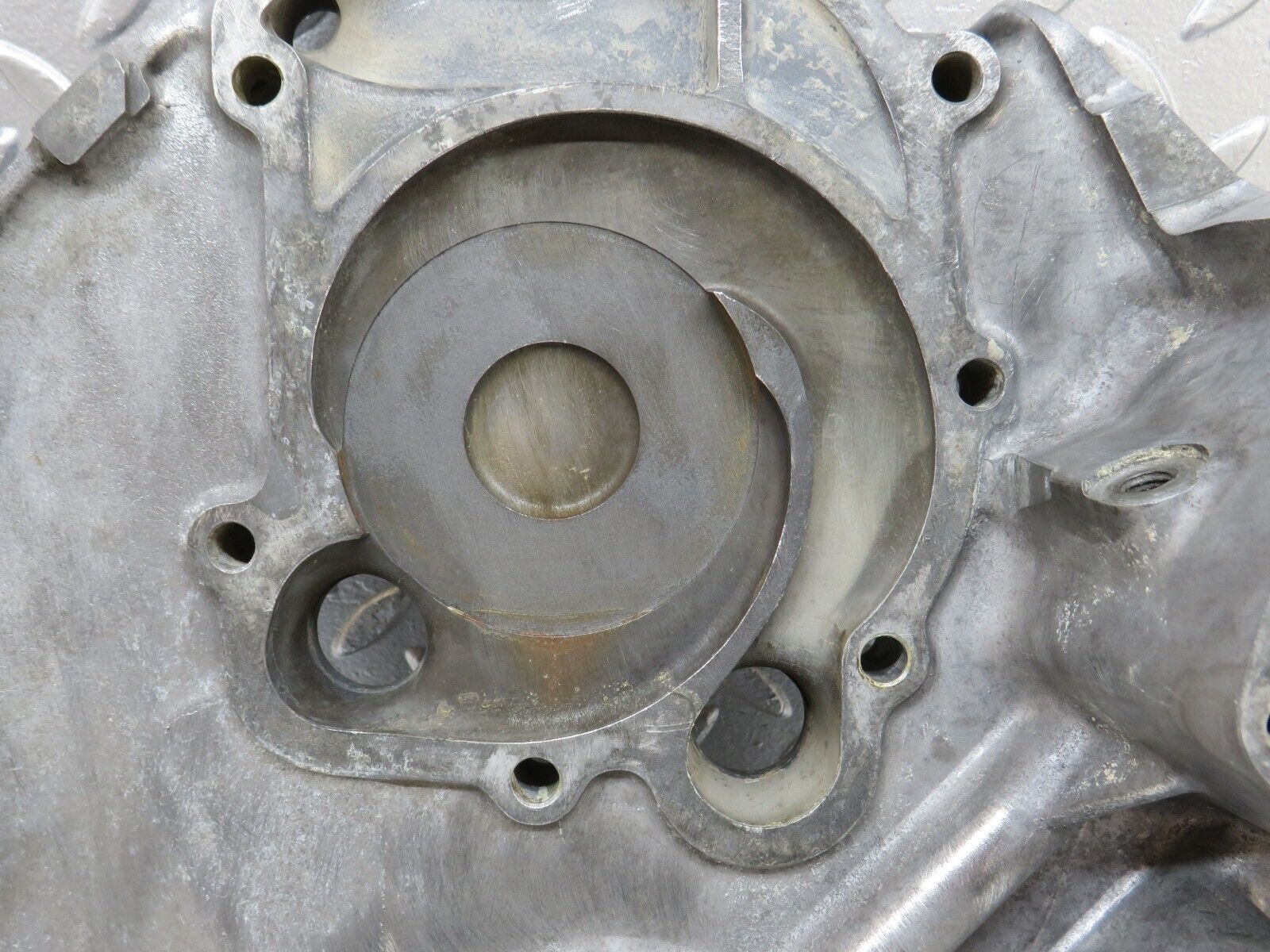 34526 Mercedes-Benz C126 380SEC Coupe Timing Chain Cover 1160152001