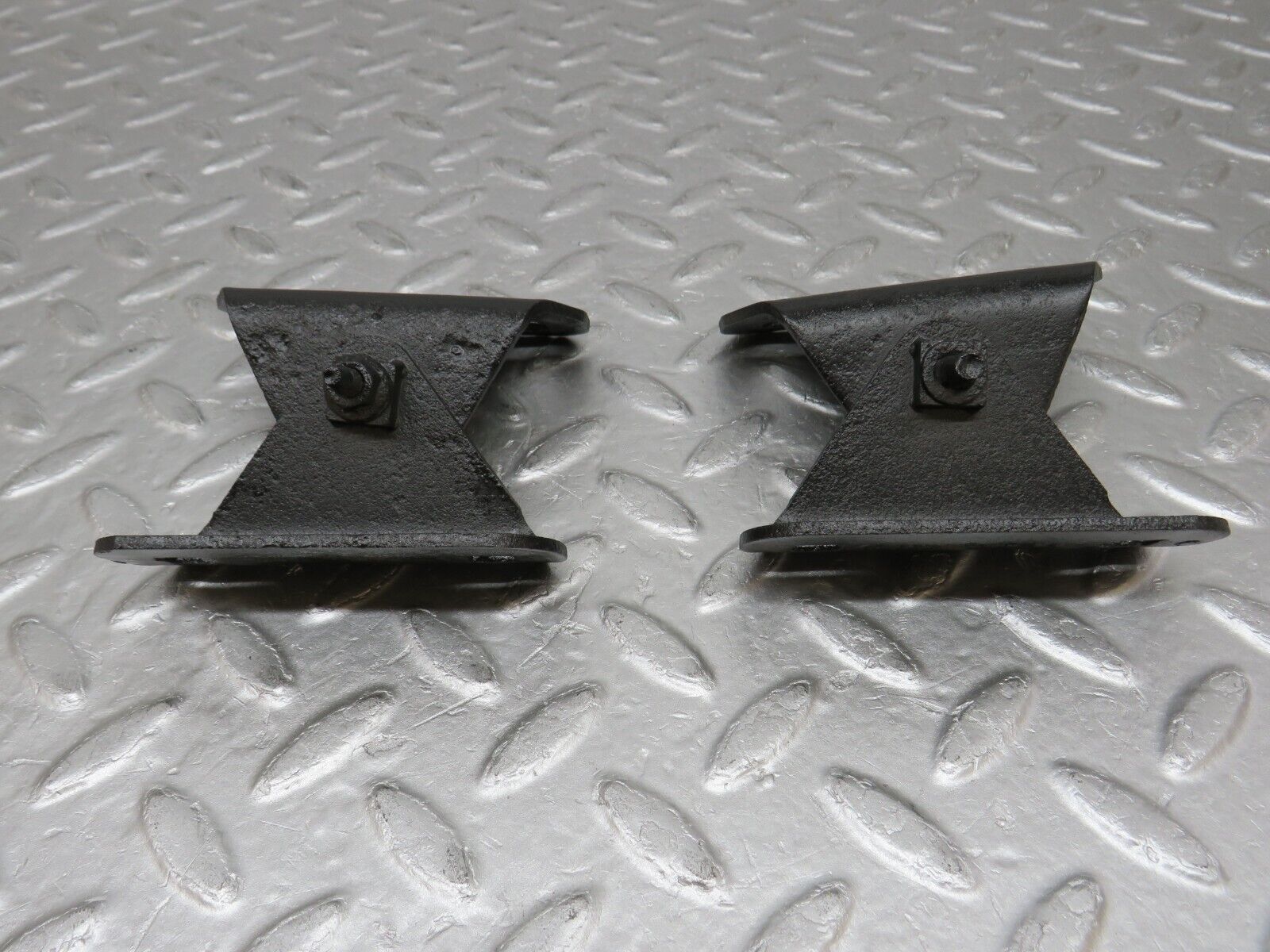 37562 Mercedes-Benz W109 300SEL Rear Bumper Bracket Pair