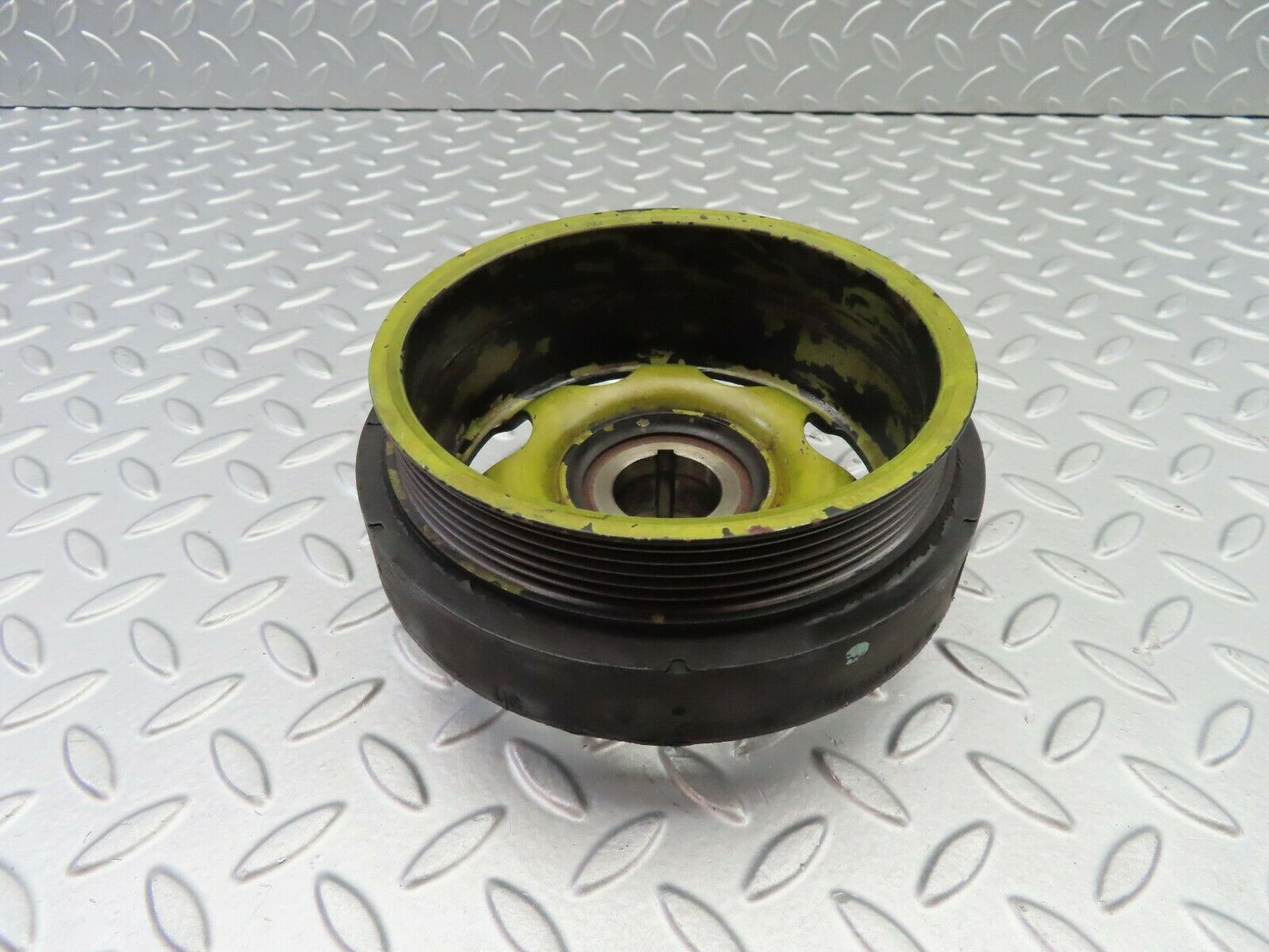 6814 Mercedes-Benz S124 E220 Wagon Crankshaft Belt Pulley 1110300403