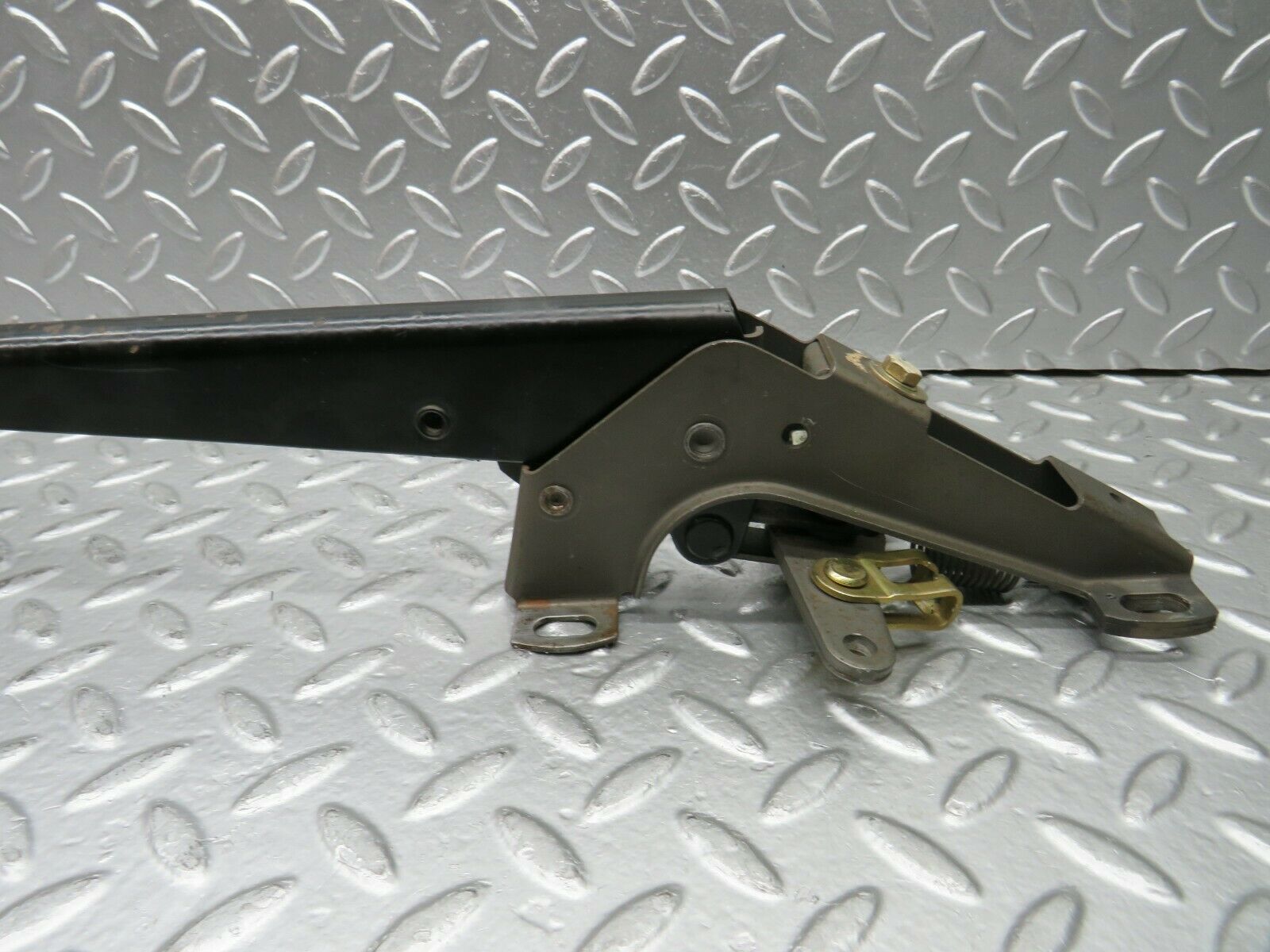 22775 Mercedes-Benz C107 450SLC Coupe Handbrake Lever