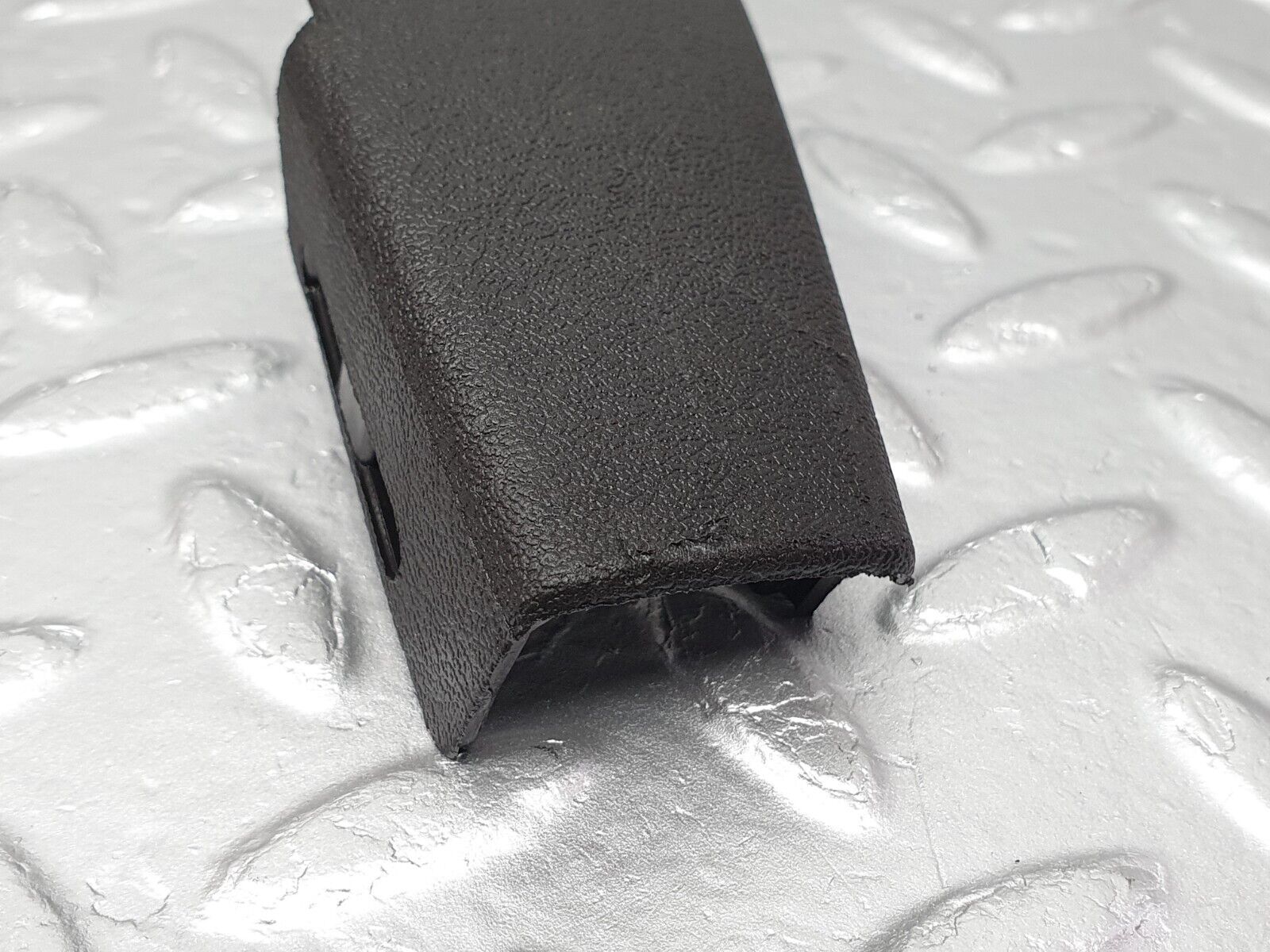 40790 Mercedes-Benz W123 300D Front Right Seat Cover Trim Black 1239193820