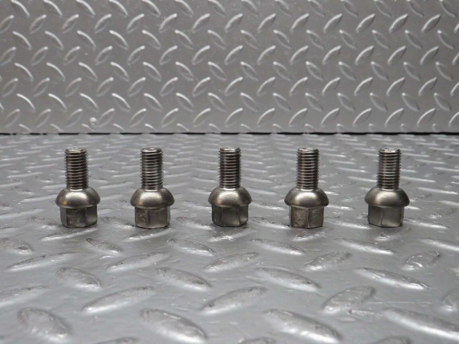 31107 Mercedes-Benz 5x Steel Wheel Lug Bolt M12x1.5