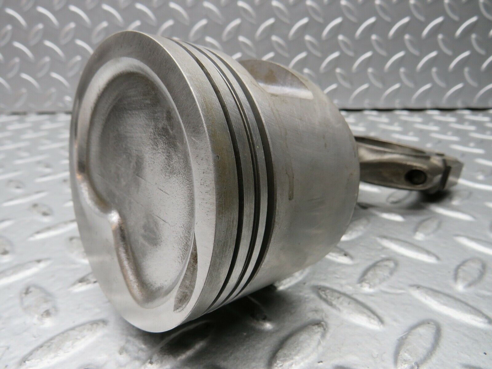 21747 Mercedes-Benz W126 300SE Piston With Connecting Rod 88.475 mm