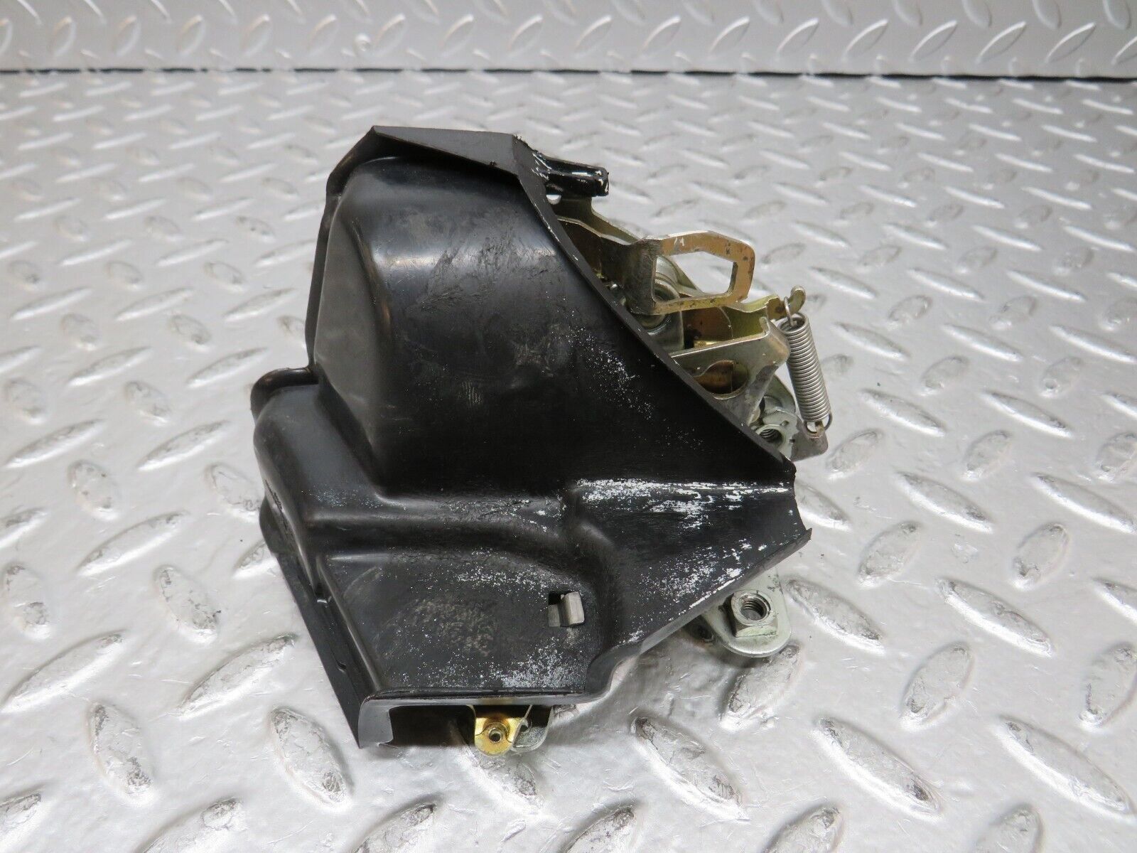 27016 Mercedes-Benz W123 240D Rear Left Door Lock Mechanism
