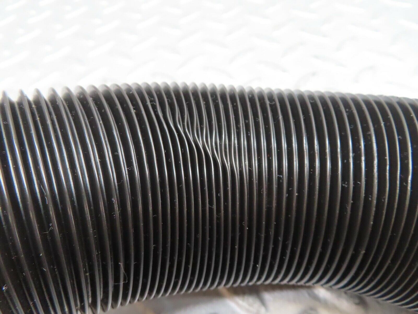 16192 Mercedes-Benz W124 260E Heater Pipe Air Pipe Left Side 1248310846