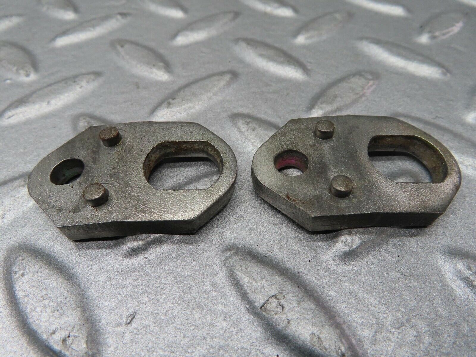 16743 Mercedes-Benz C107 380SLC Fuel Injector Bracket Pair