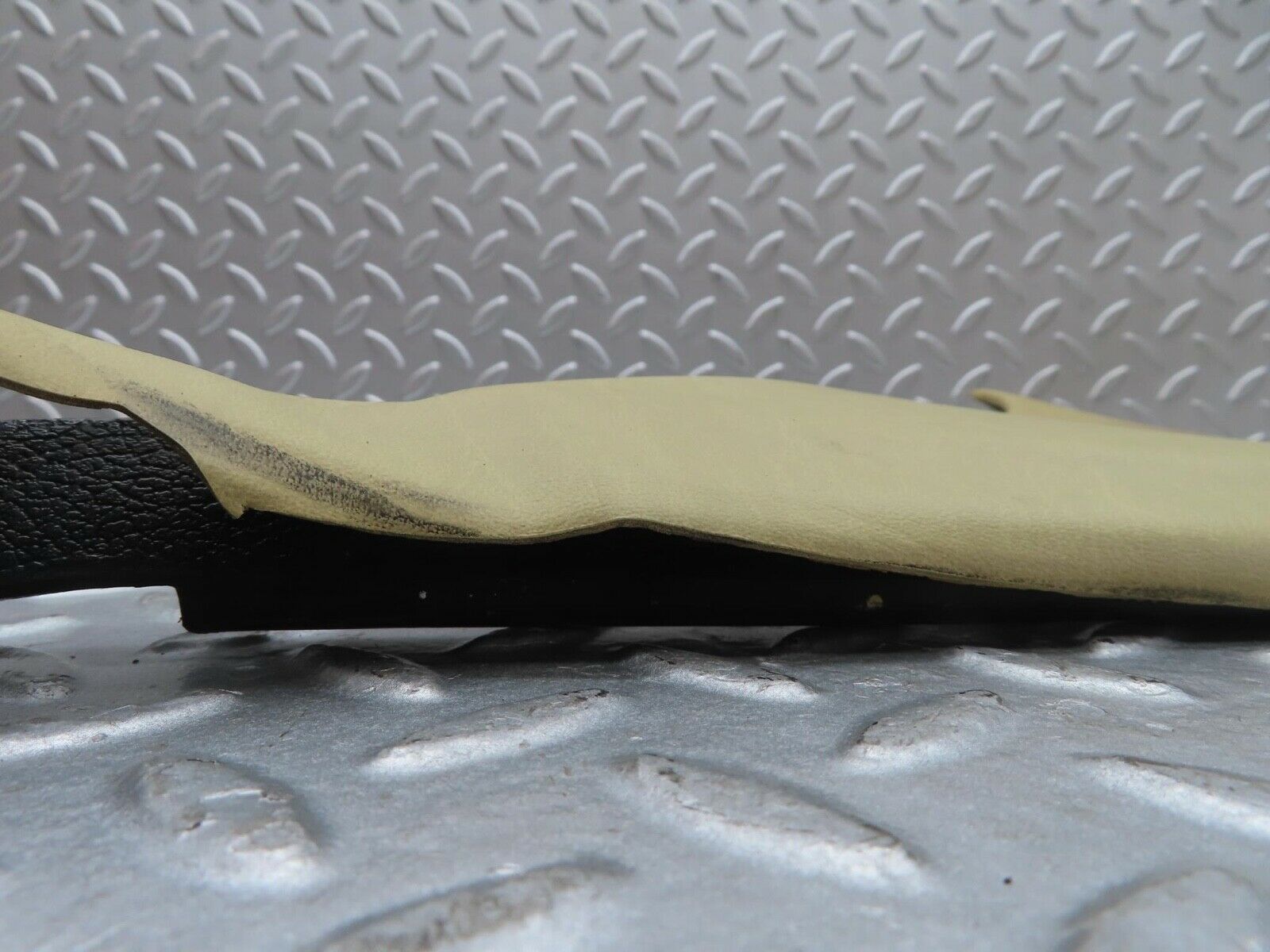 13437 Mercedes-Benz W123 200 C Pillar Cover Panel Right Beige 1236900425