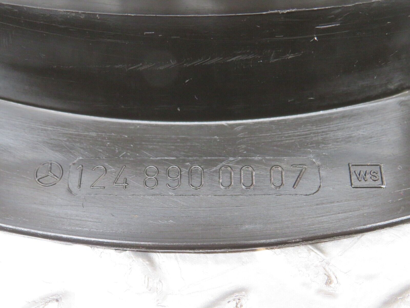 25650 Mercedes-Benz W124 280E Spare Wheel Holder 1248900007