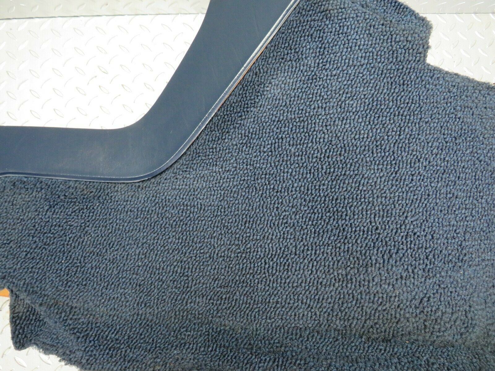 22933 Mercedes-Benz C123 230CE Coupe Centre Console Blue