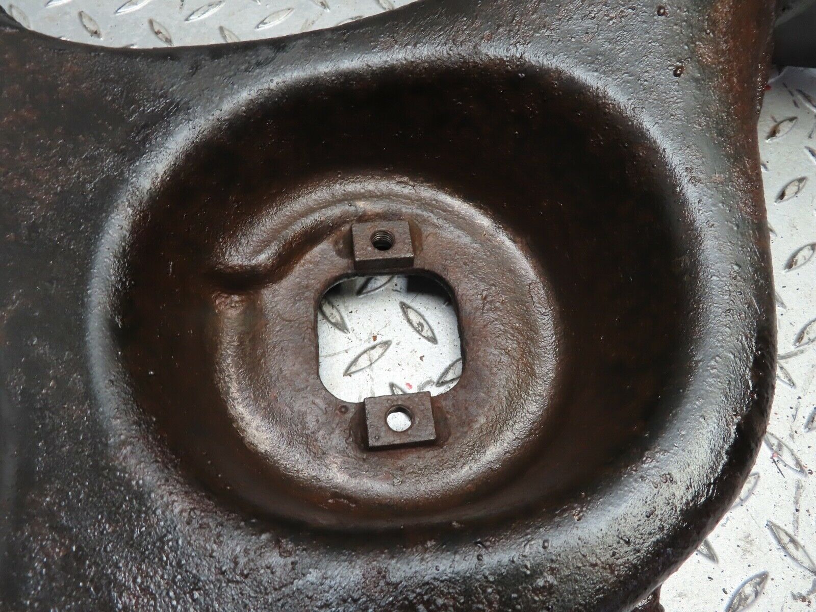 20450 Mercedes-Benz W114 280CE Coupe Control Arm Rear Right 1153571305