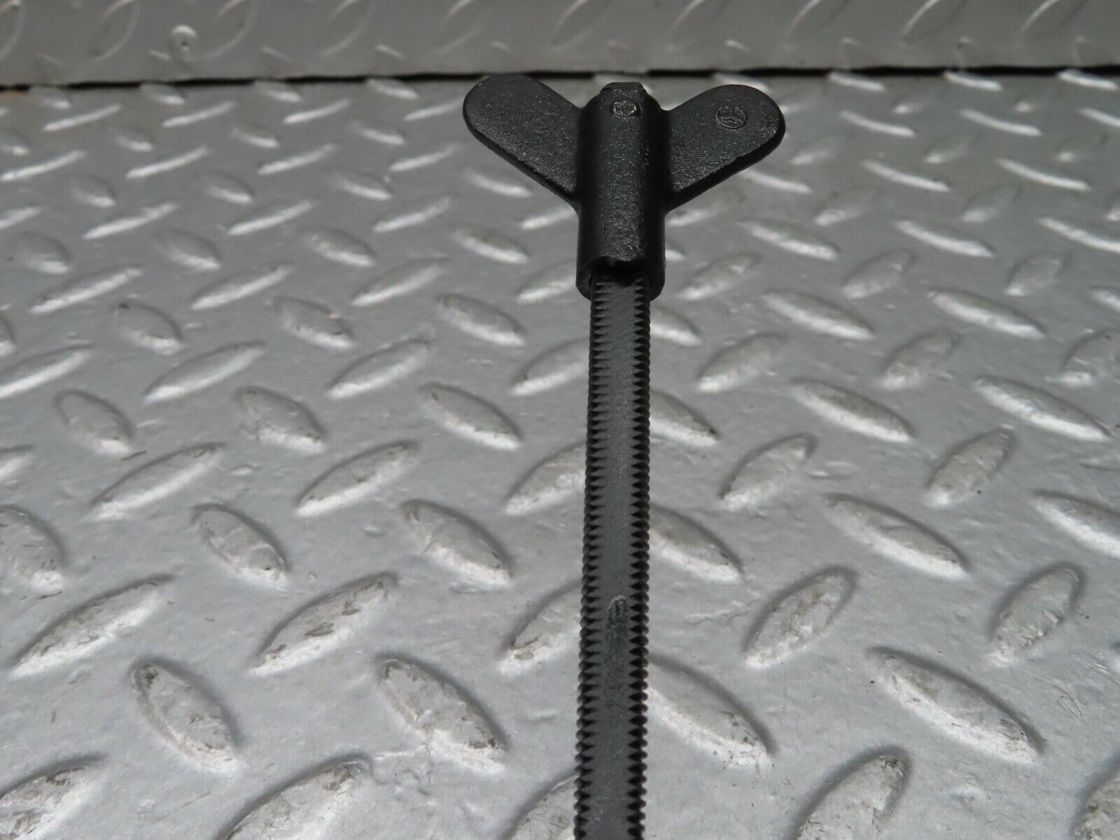 18243 Mercedes-Benz W111 220SE Coupe Handbrake Regulator