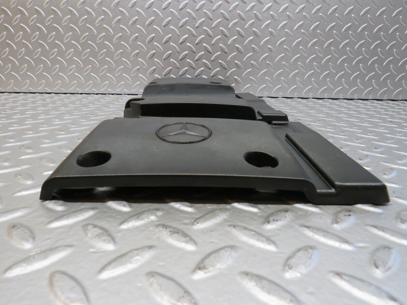 27786 Mercedes-Benz S124 300TE Wagon Engine Cover 6060100067