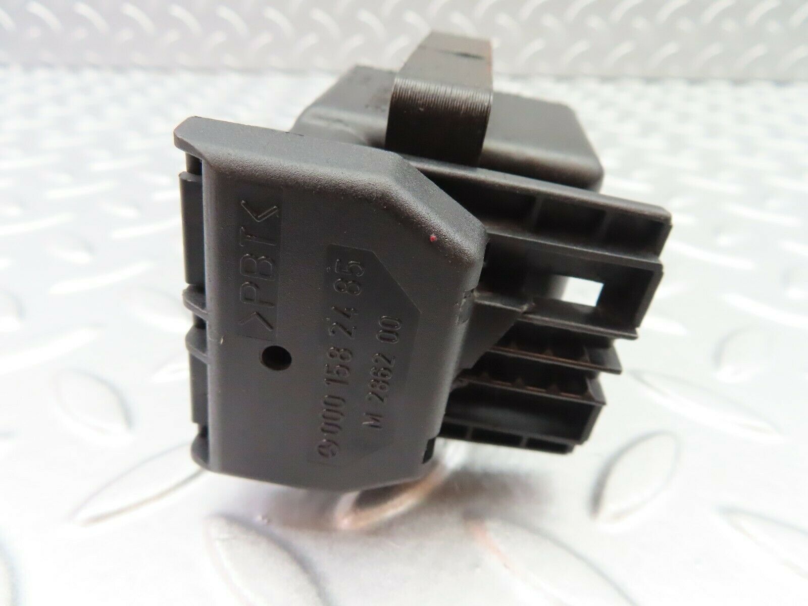 6787 Mercedes-Benz S124 E220 Wagon Ignition Coil 0001500480