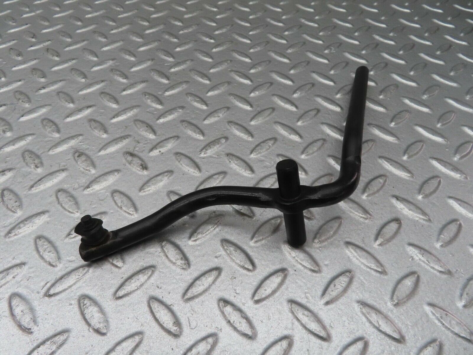 13541 Mercedes-Benz W123 200 Accelerator Pedal Linkage