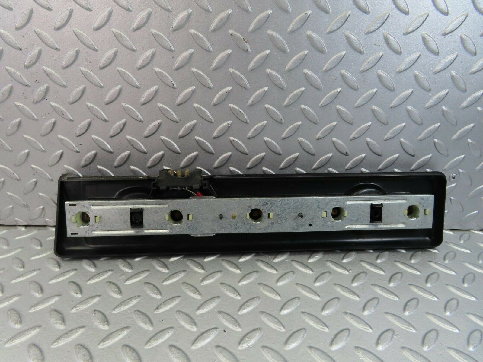 9040 Mercedes-Benz W123 Tail Light Bulb Holder Right