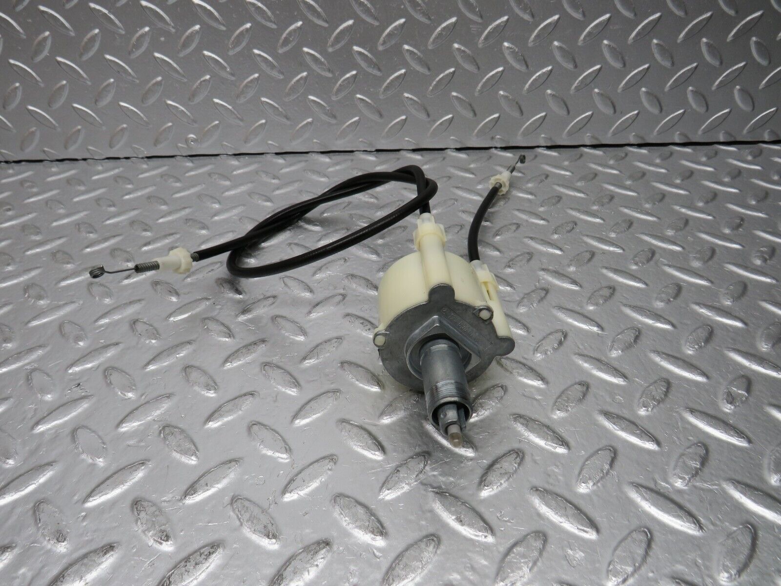 30381 Mercedes-Benz W124 230E Heater Control Unit Switch 1248300185