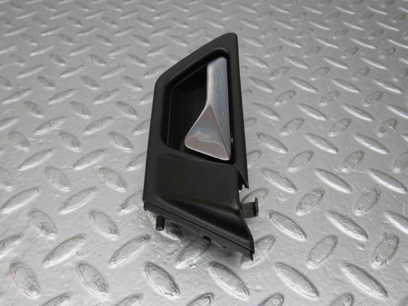 37768 Mercedes-Benz A124 320E Cabriolet Interior Door Handle Left 1247600561