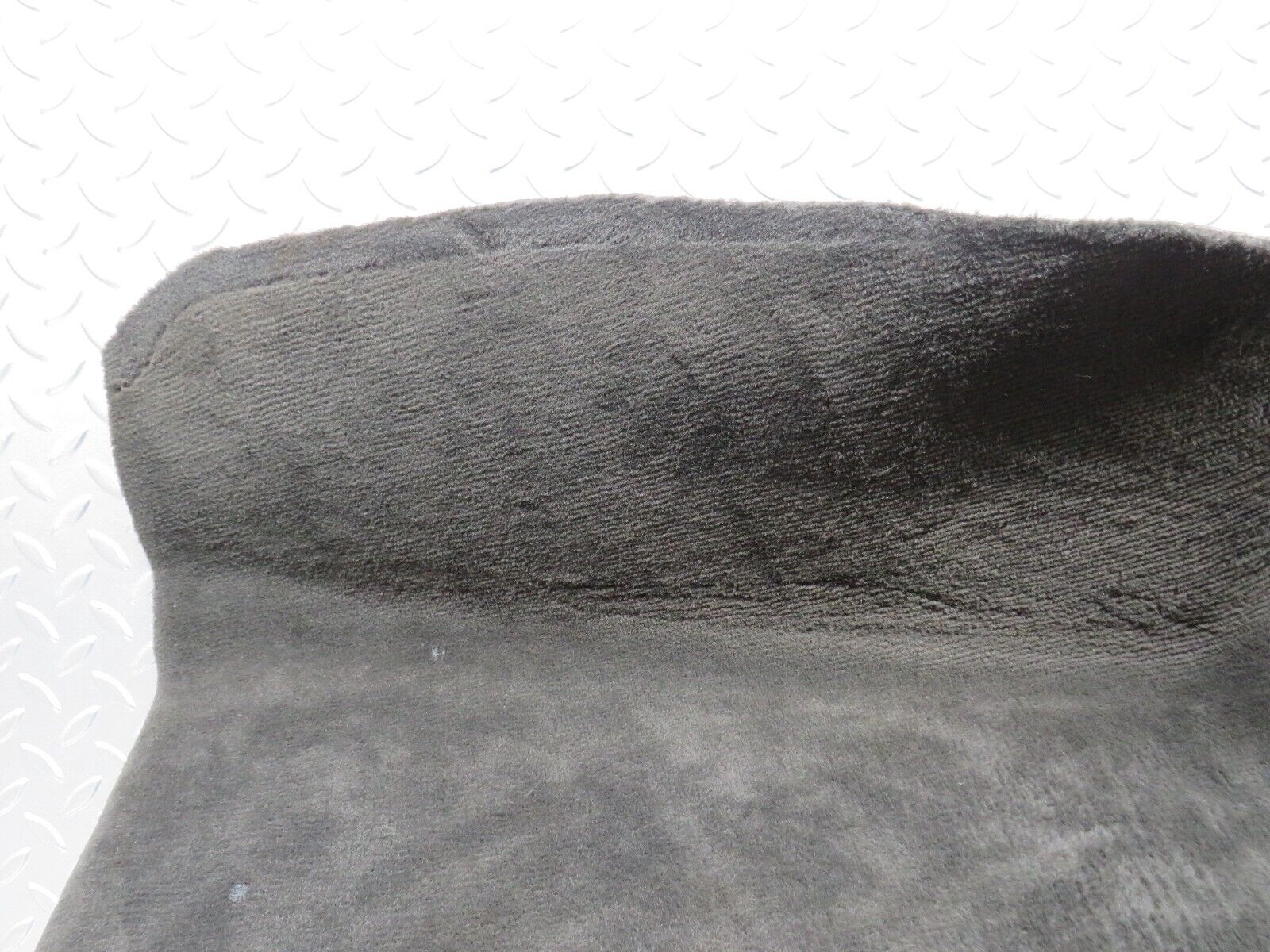 33300 Mercedes-Benz W202 C180 Front Right Floor Carpet 2026800840