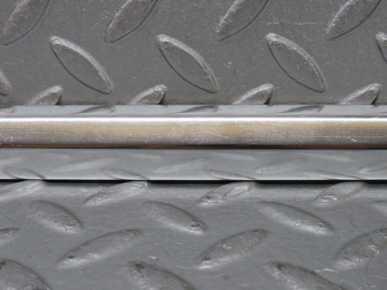 36294 Mercedes-Benz W126 420SE Front Left Door Chrome Moulding Trim