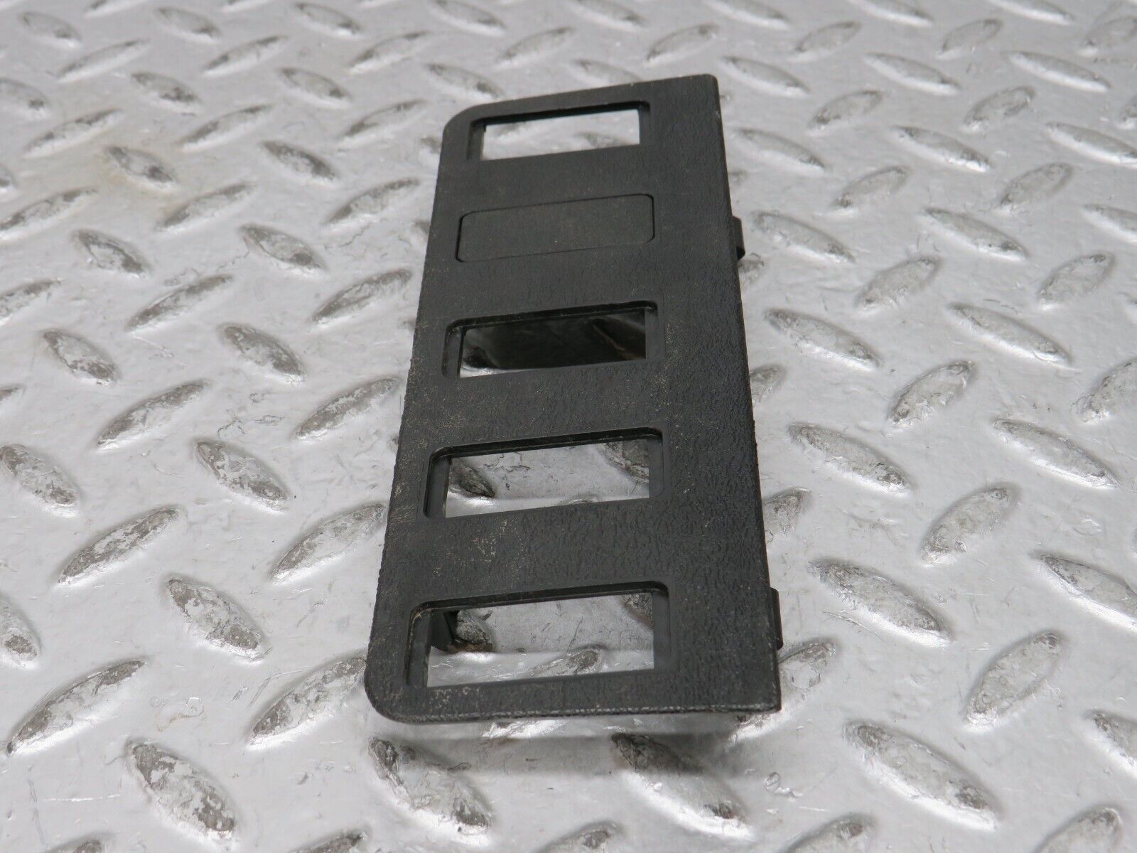 27885 Mercedes-Benz W123 280E Centre Console Switch Holder Trim 1236833108