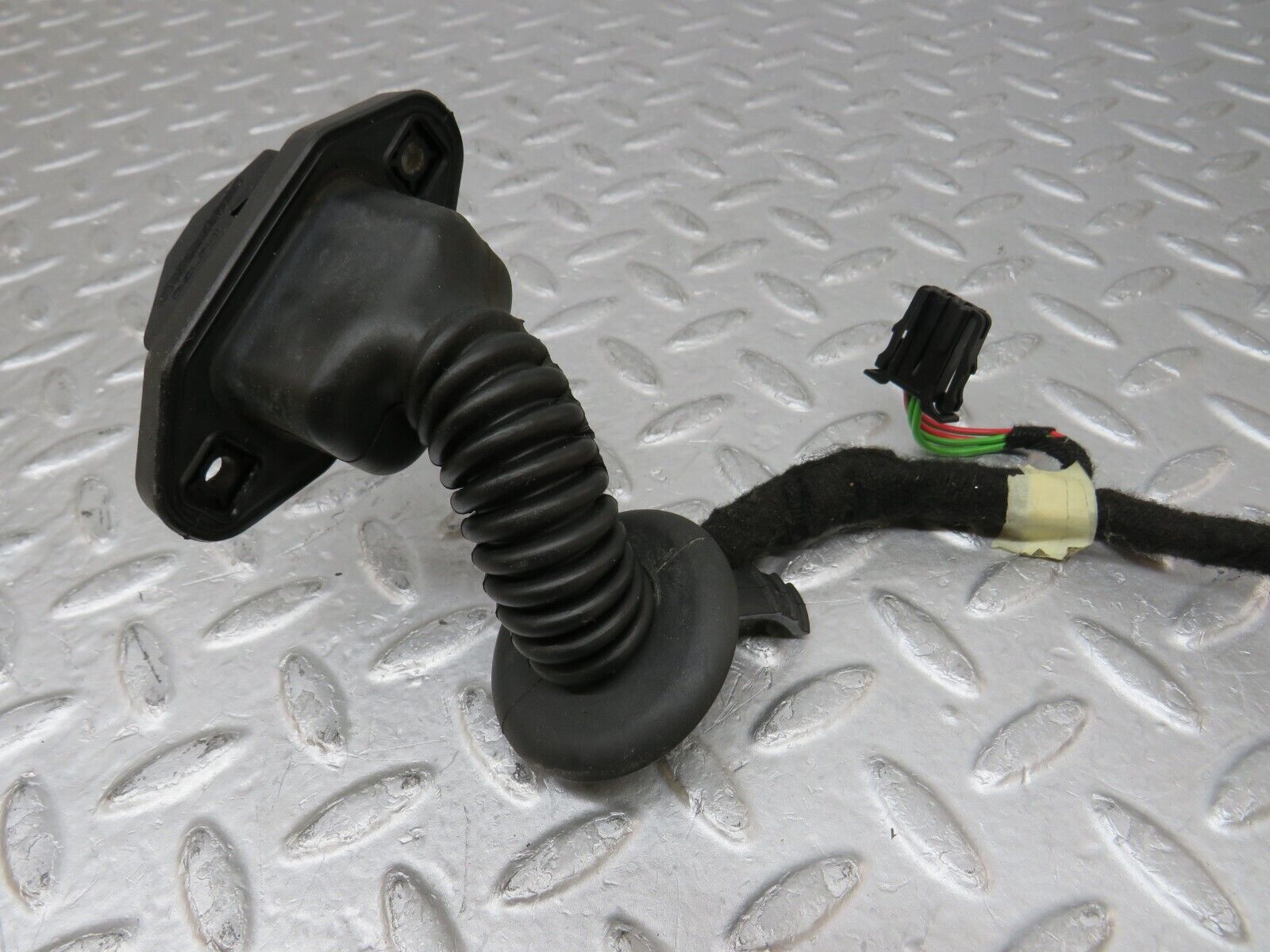 35246 Mercedes-Benz W221 Rear Right Door Wire Harness 2215408908