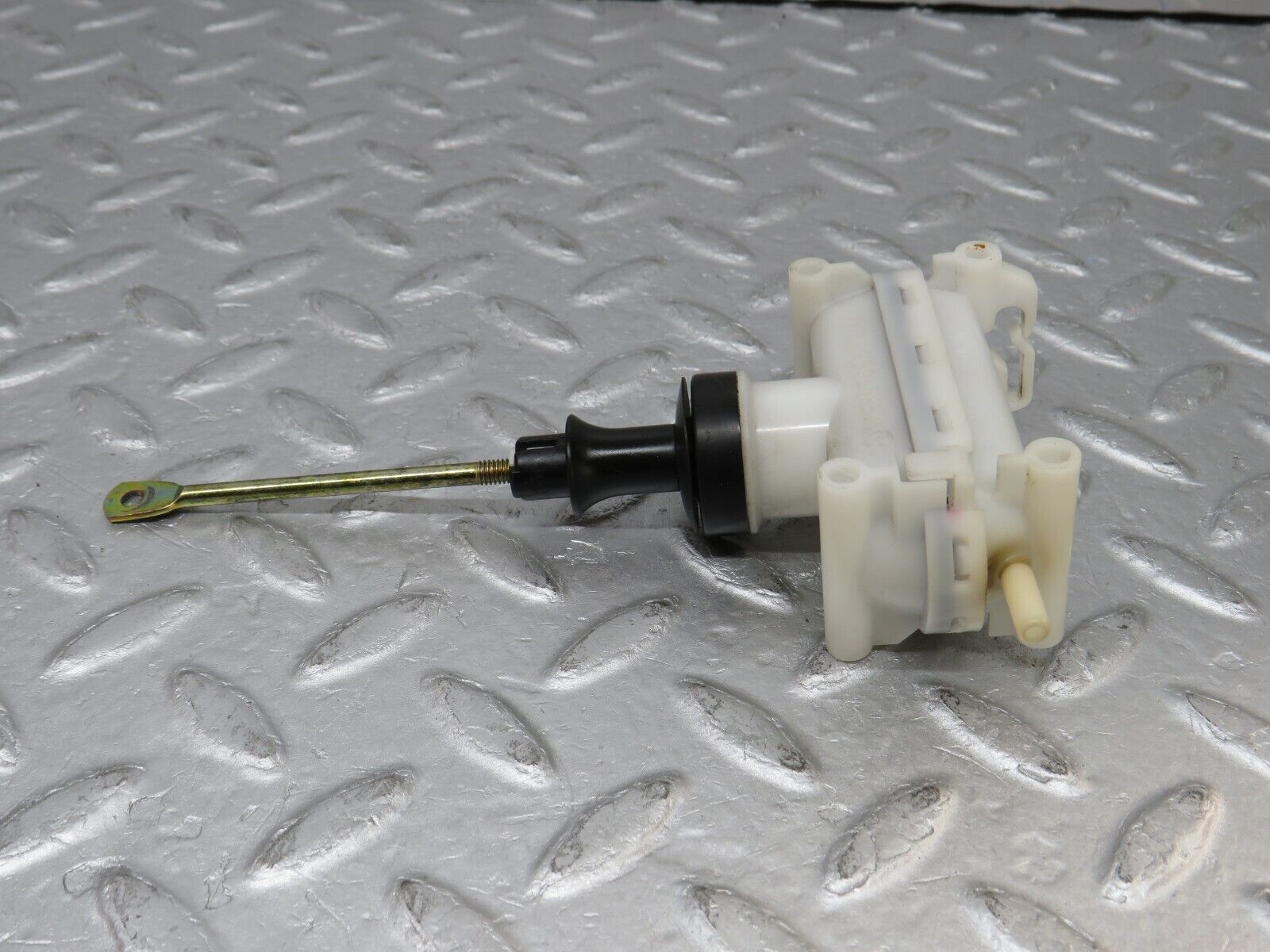 36633 Mercedes-Benz W201 190E 2.0L Rear Left Door Lock Vacuum Actuator