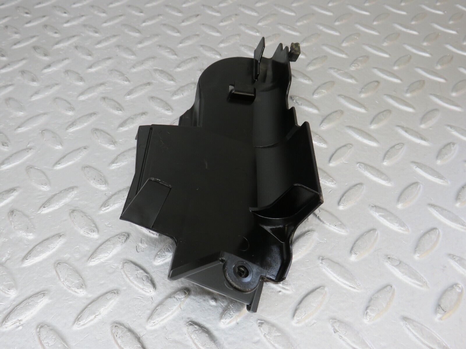 36035 Mercedes-Benz W126 420SE Front Left Door Lock Inner Cover 1267230308