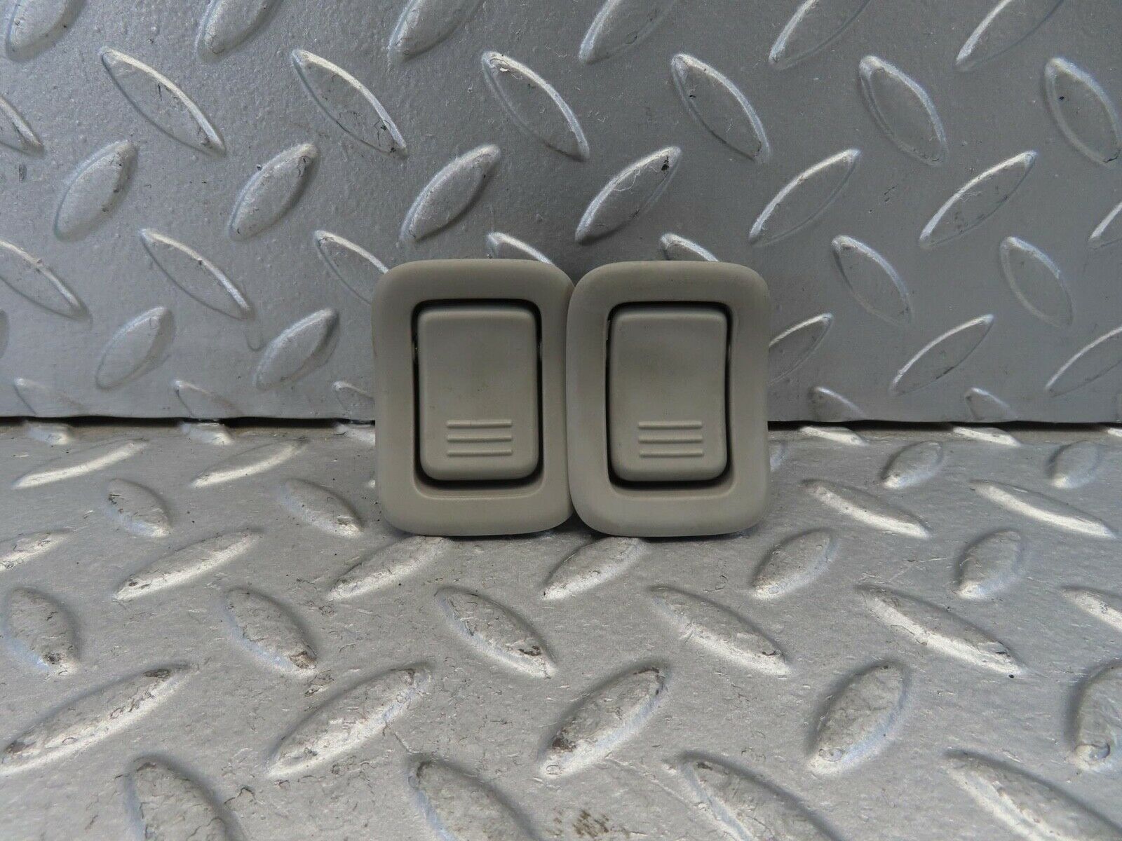 11231 Mercedes-Benz W221 S320 Rear Clothes Hook 2218100040