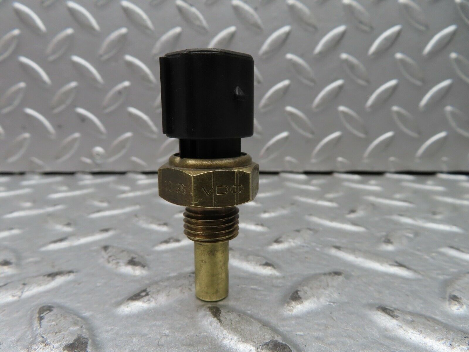 19679 Mercedes-Benz C140 CL420 Coupe Coolant Temperature Sensor 0115425117