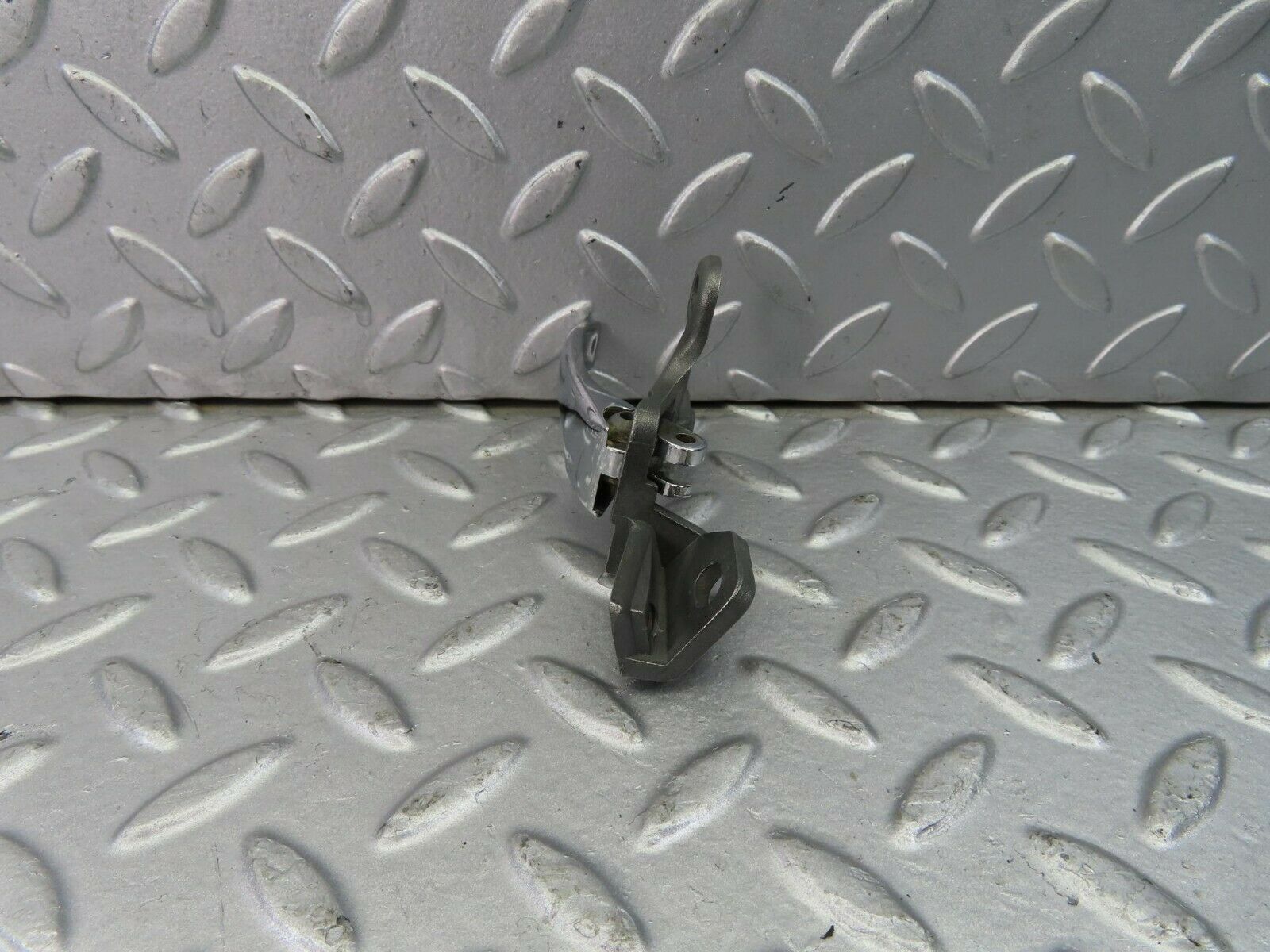 8984 Mercedes-Benz W123 Left Interior Door Handle 1237600161