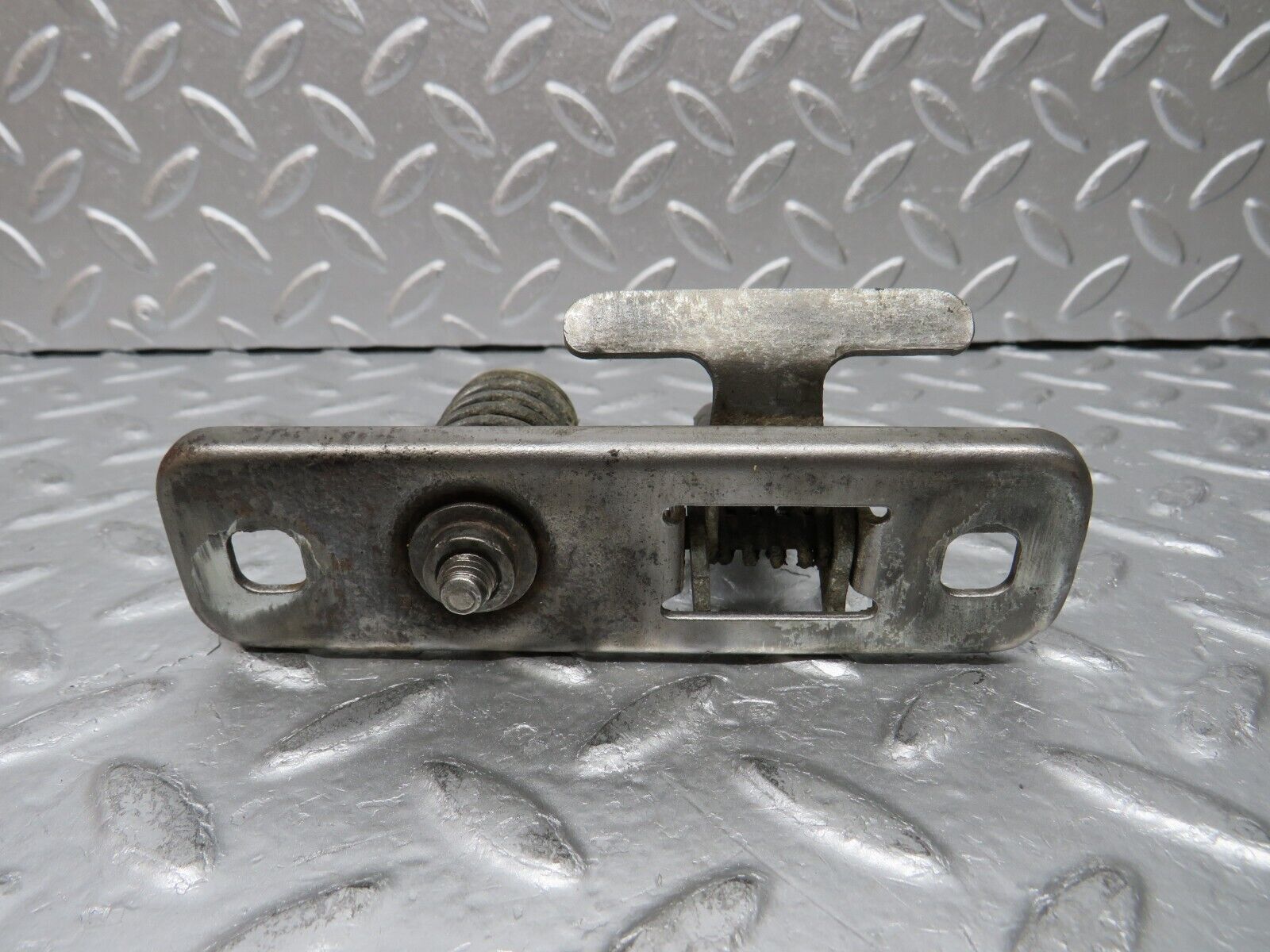 29986 Porsche 924 Bonnet Lock Latch 477823507