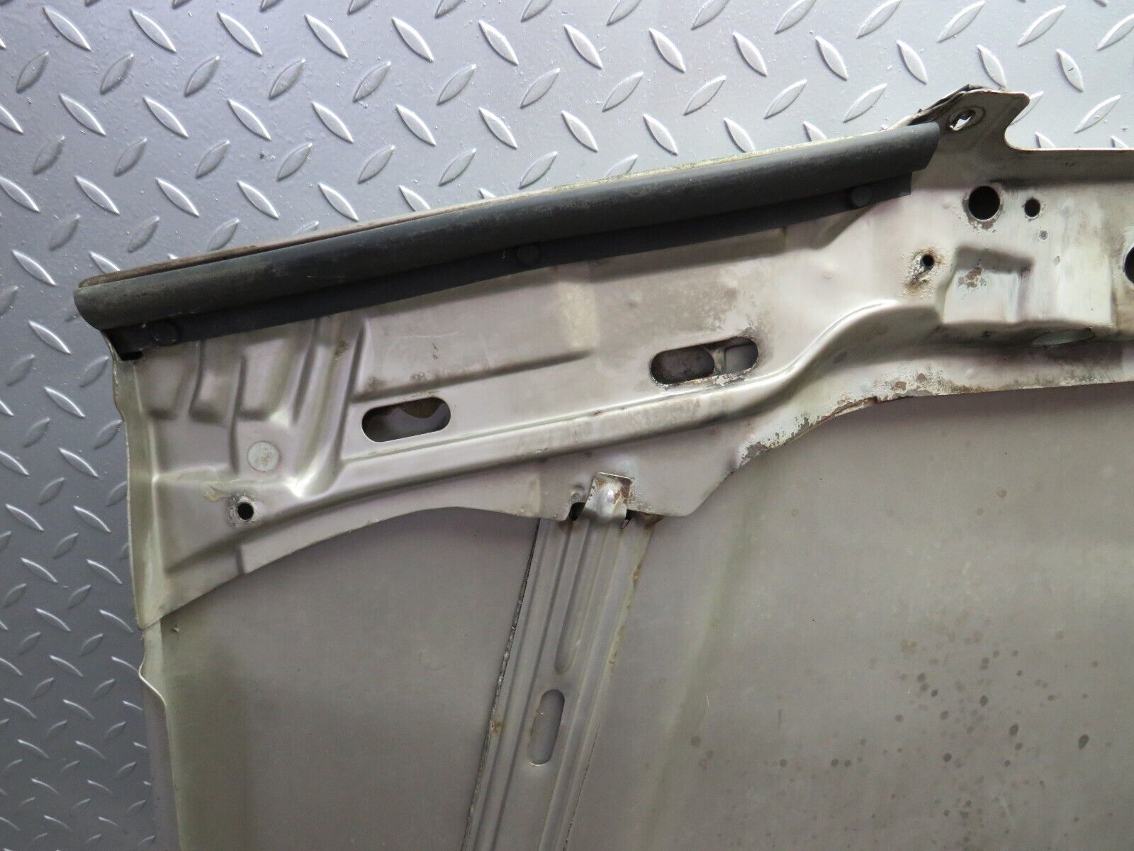 36763 Mercedes-Benz W201 190E 2.0L Bonnet