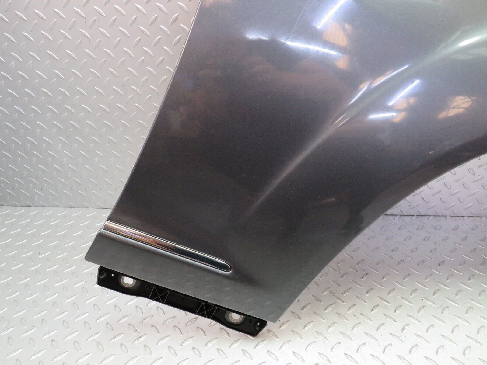 35093 Mercedes-Benz W221 Front Right Aluminium Wing Fender