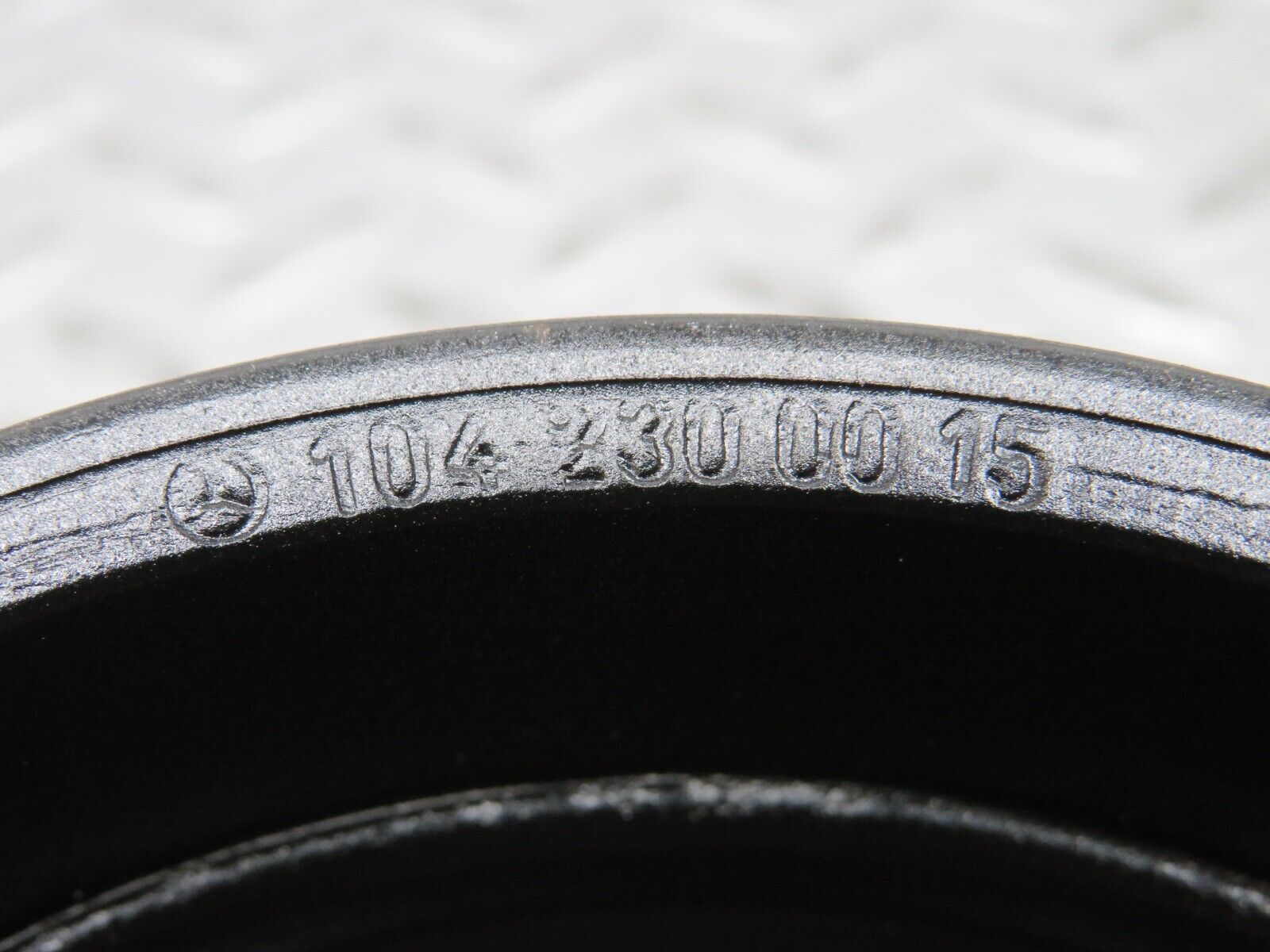 29059 Mercedes-Benz C124 320CE Coupe Water Pump Pulley 1042300015