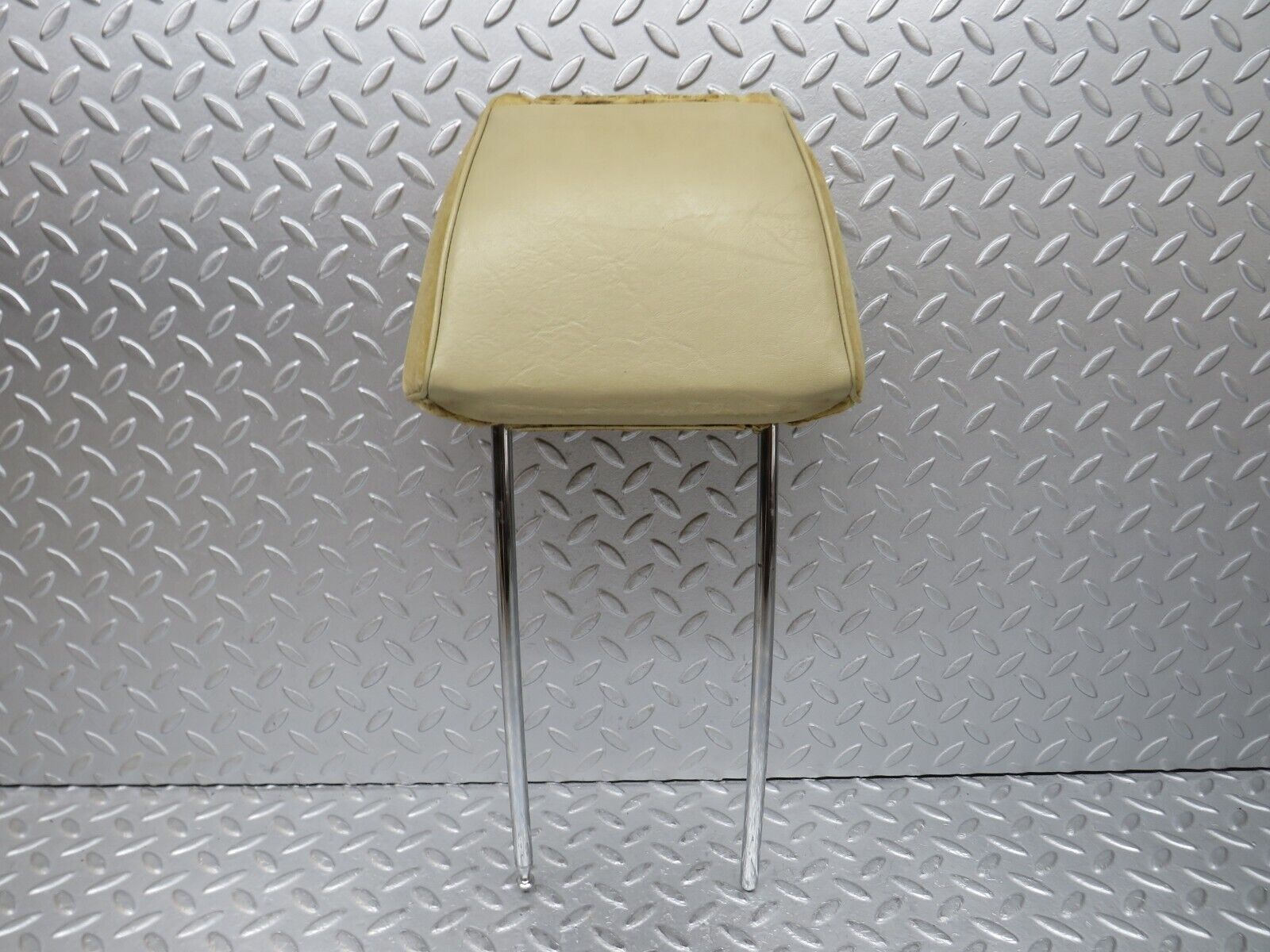 37078 Mercedes-Benz C126 420SEC Coupe Front Seat Headrest