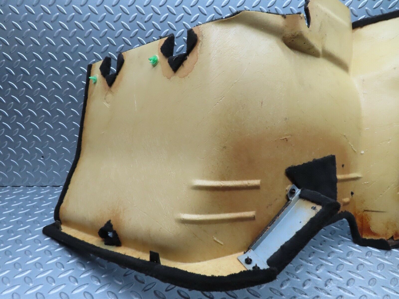 17094 Mercedes-Benz R129 300SL Coupe Rear Left Wall Carpet Grey