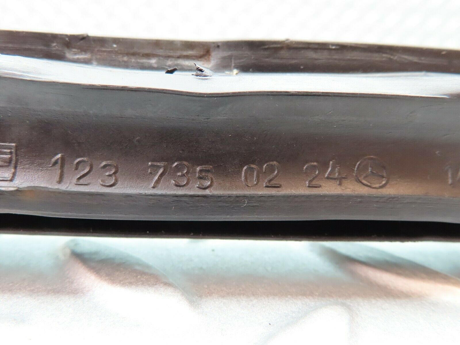 5708 Mercedes-Benz W123 200 Rear Right Quarter Window