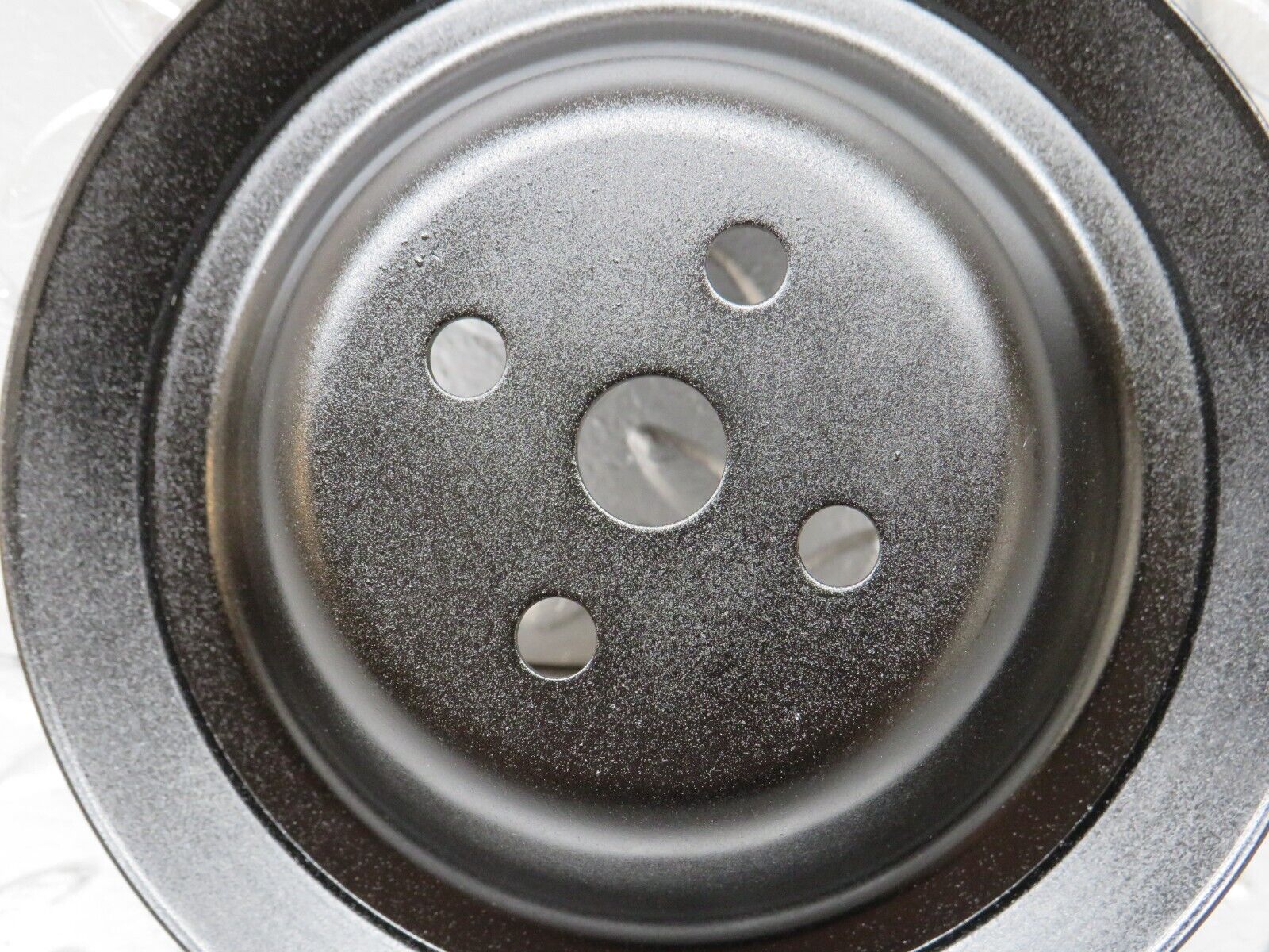 26853 Mercedes-Benz W123 240D Water Pump Pulley 6152051210