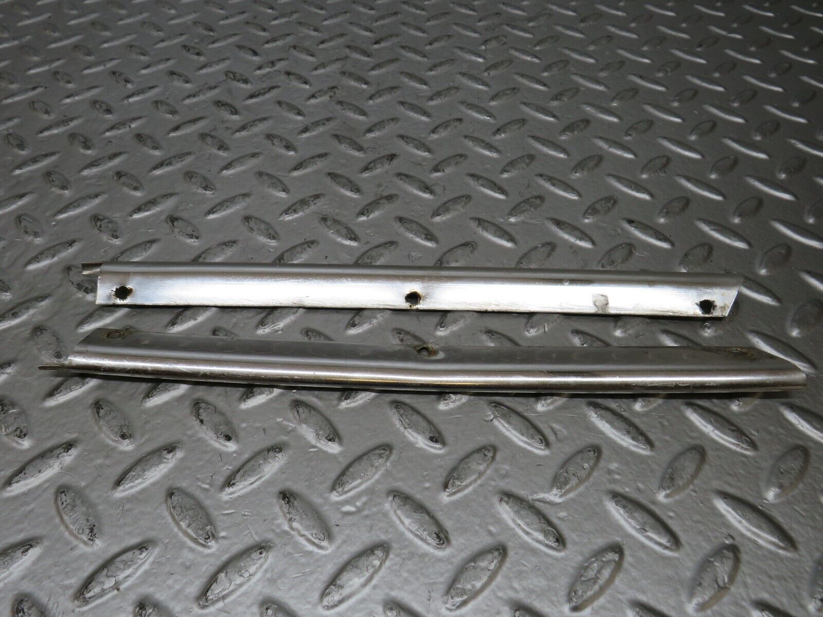 26359 Mercedes-Benz W116 450SE Roof Chrome Moulding Trim Pair