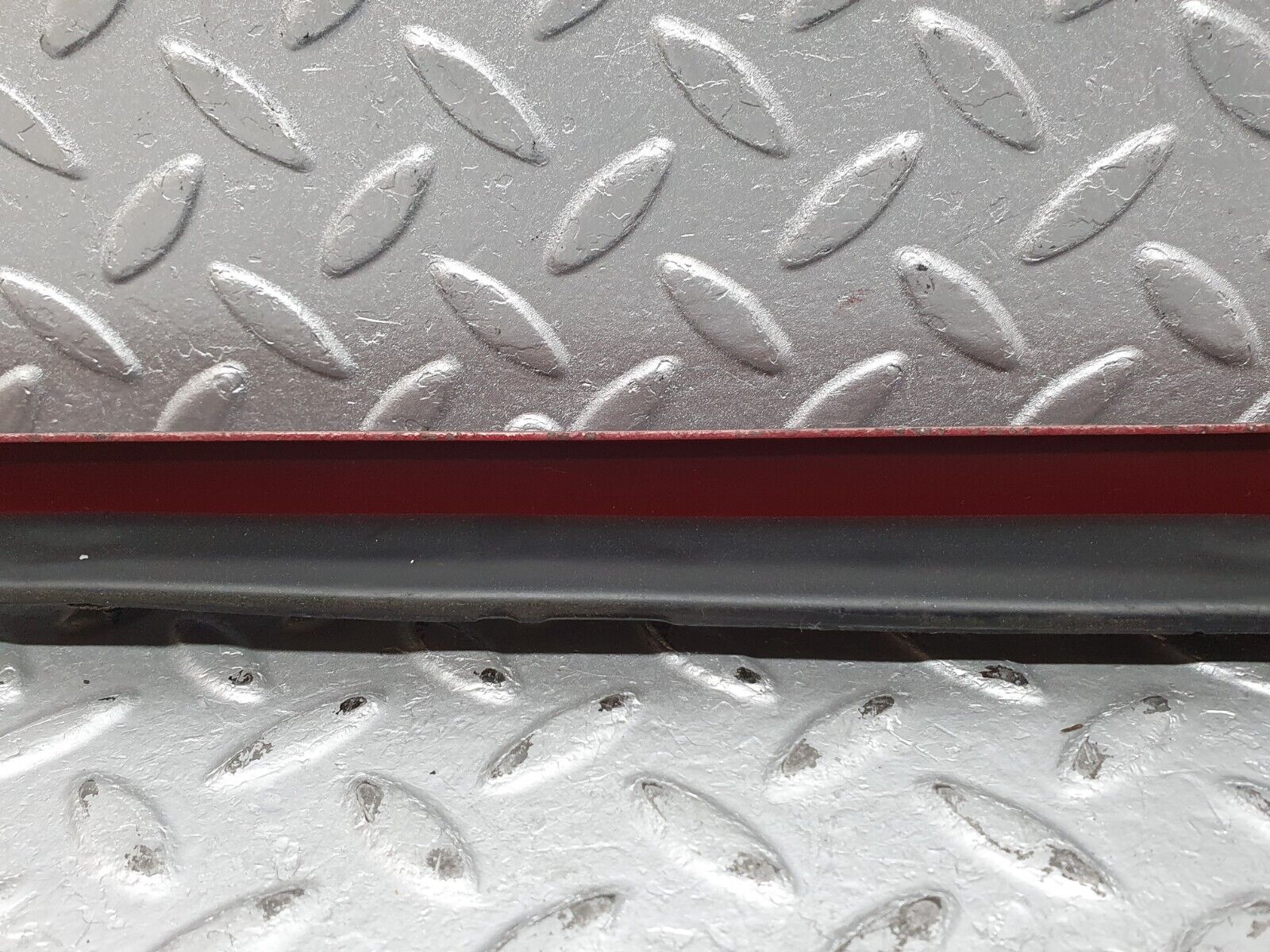 41184 Mercedes-Benz W126 300SE A Pillar Exterior Trim Left Side 1266981598