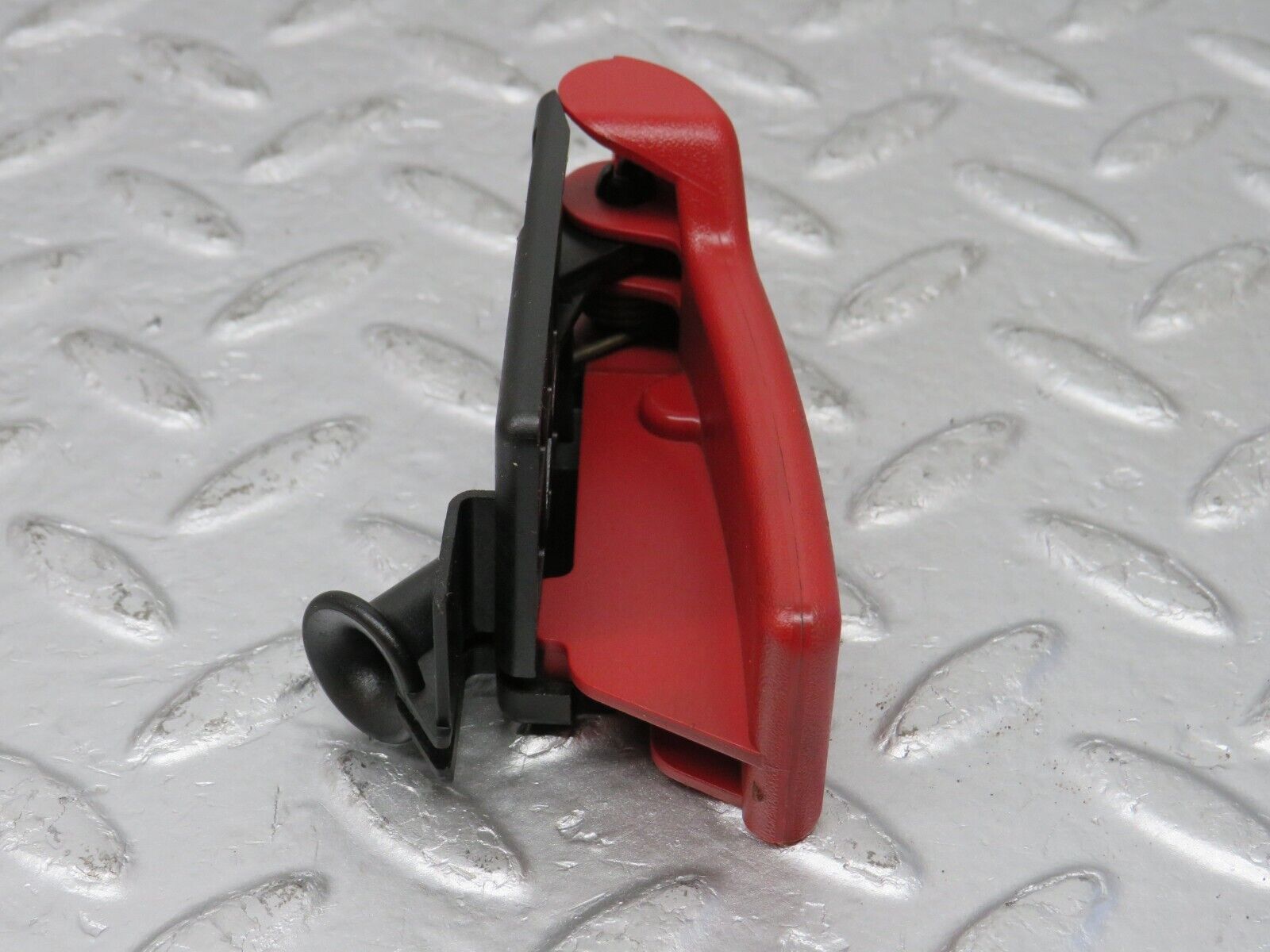 33316 Mercedes-Benz W202 C180 Bonnet Release Handle