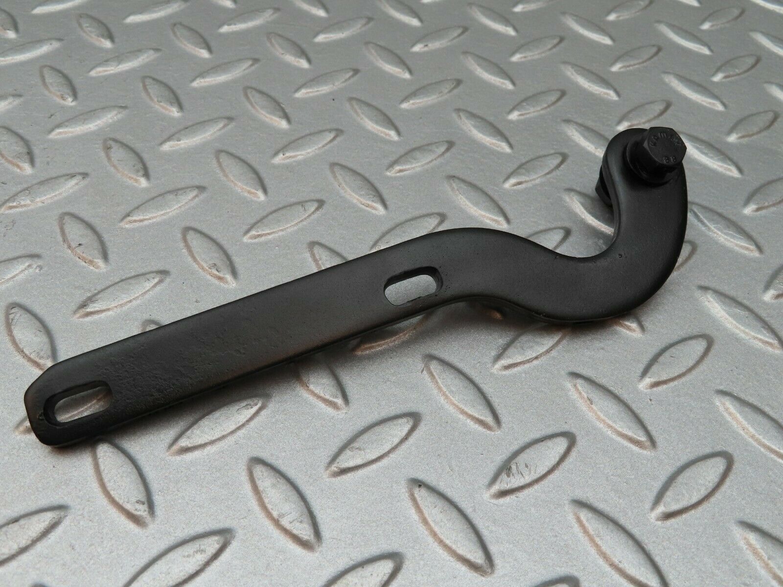 3621 Mercedes-Benz W108 280SE Left Bonnet Hinge Support