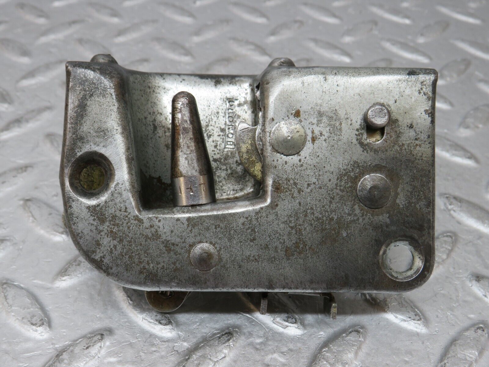 35737 Mercedes-Benz W108 Rear Left Door Lock Mechanism