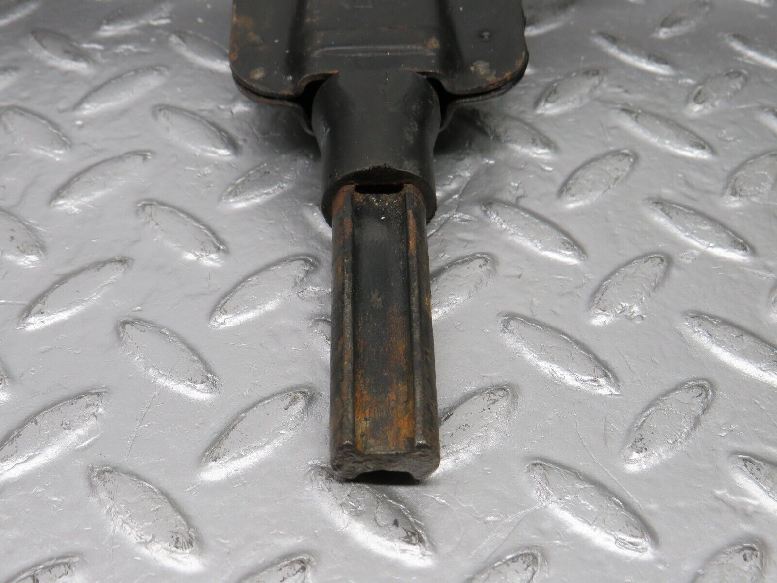 38895 Mercedes-Benz W201 190E 2.6L Car Jack 1245830115