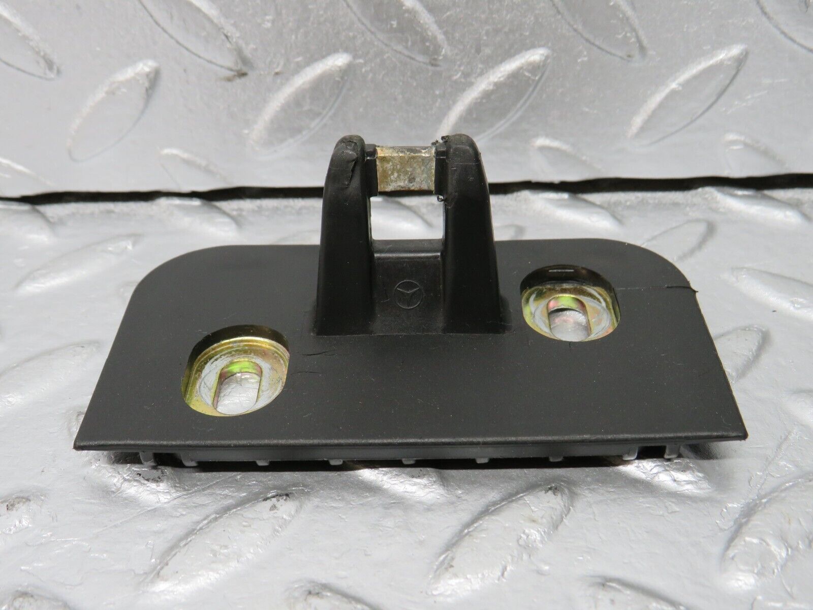 39599 Mercedes-Benz R129 320SL Coupe Trunk Lock Latch