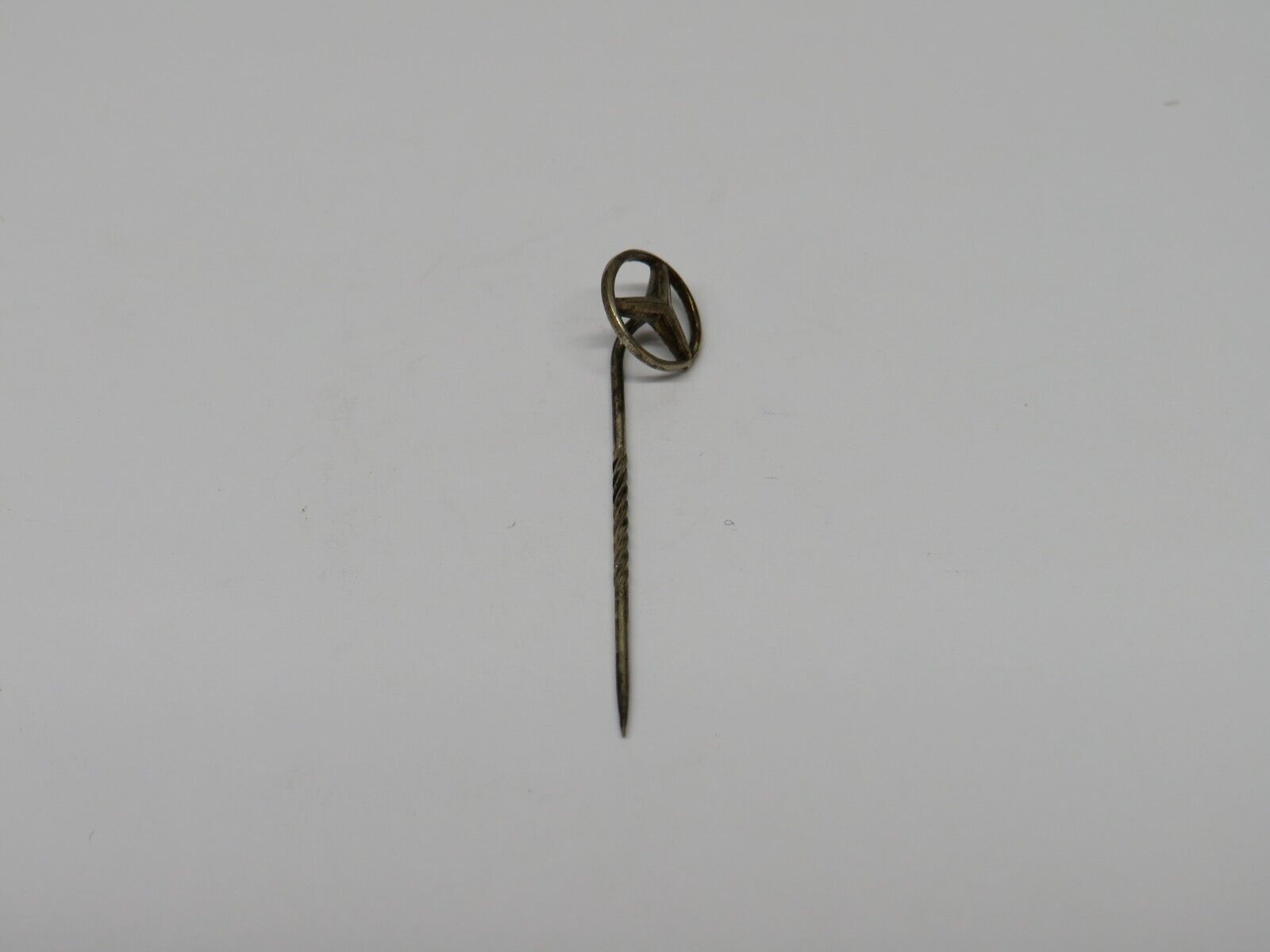 37505 Mercedes-Benz Vintage Lapel Pin Badge