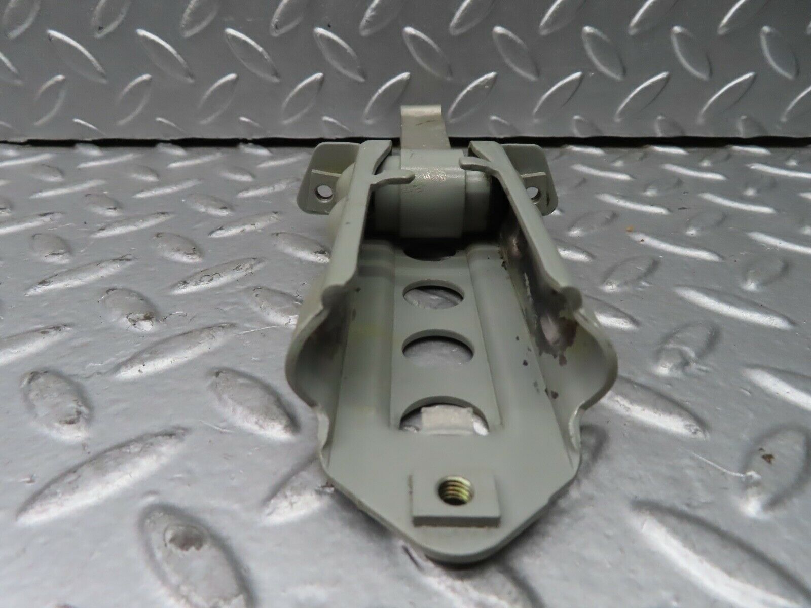 21513 Mercedes-Benz W126 300SE Door Safety Check Strap