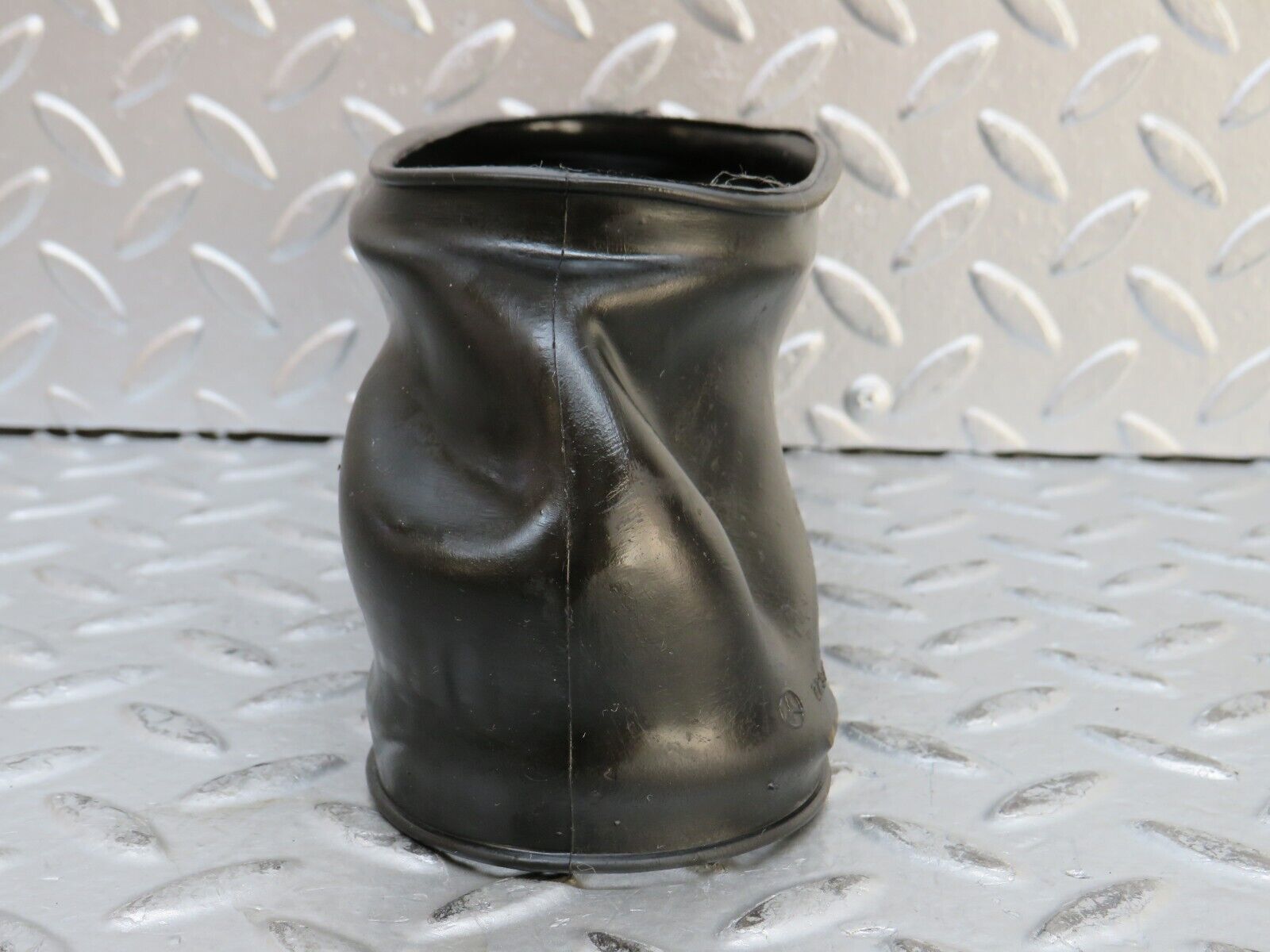 28264 Mercedes-Benz S123 240D Wagon Air Duct Rubber Hose 1238320988