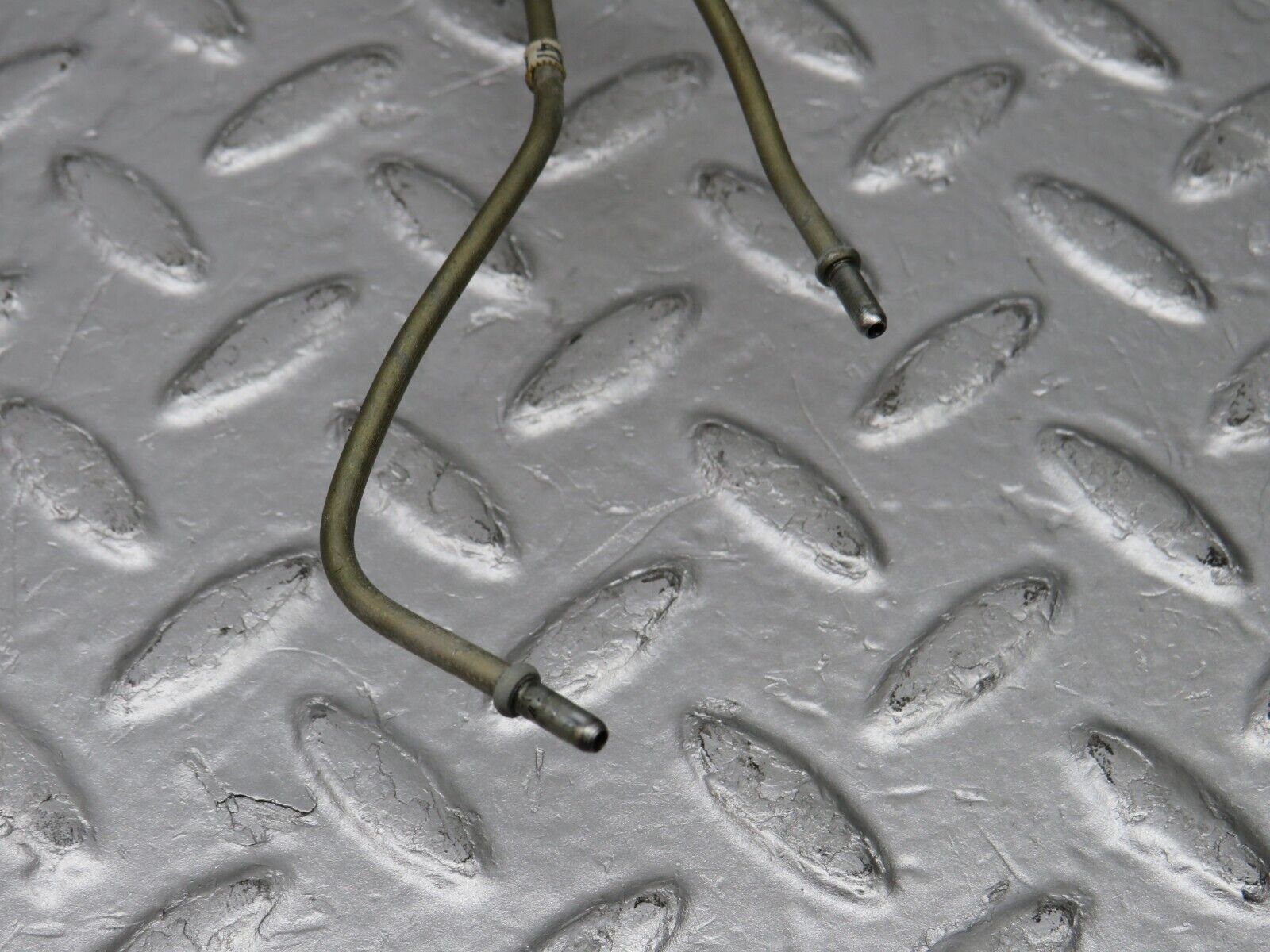 38483 Mercedes-Benz R129 280SL Coupe Soft Top Hydraulic Pipe Distributor 1298000022