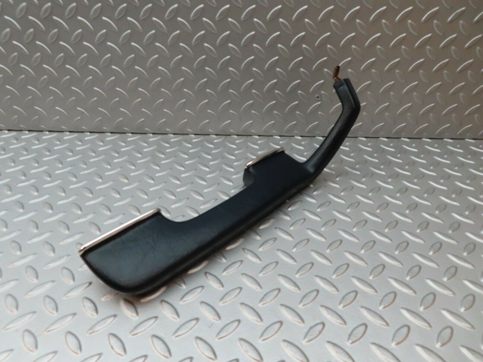 4280 Mercedes-Benz W123 230E Interior Door Handle Front Left Blue 1239701701